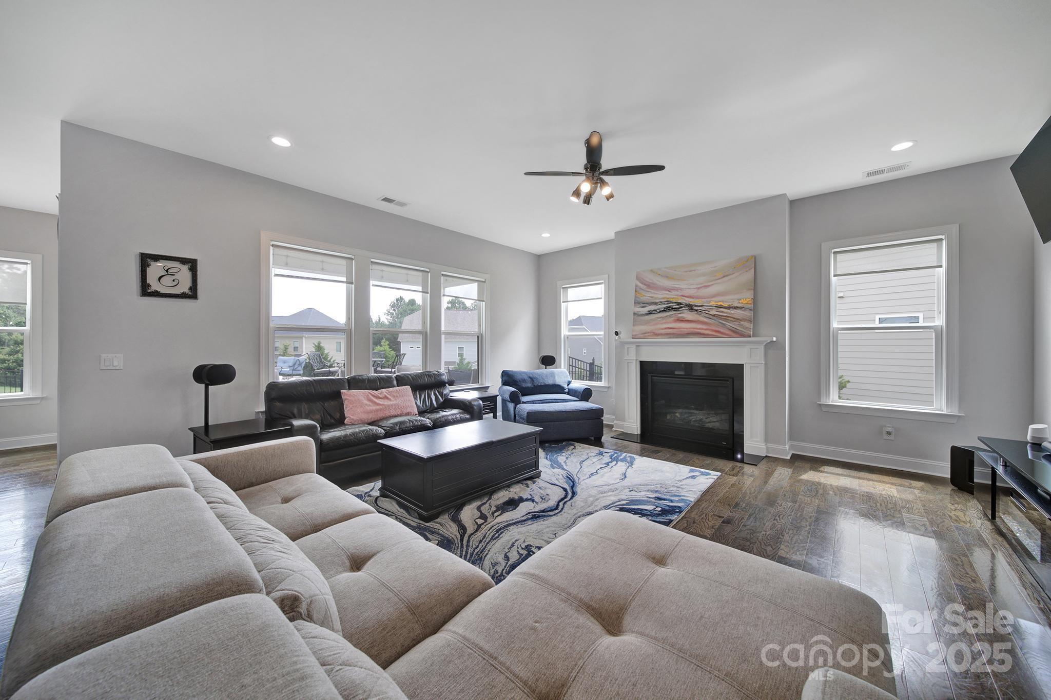 3255 Split Rail Lane Property Photo 6