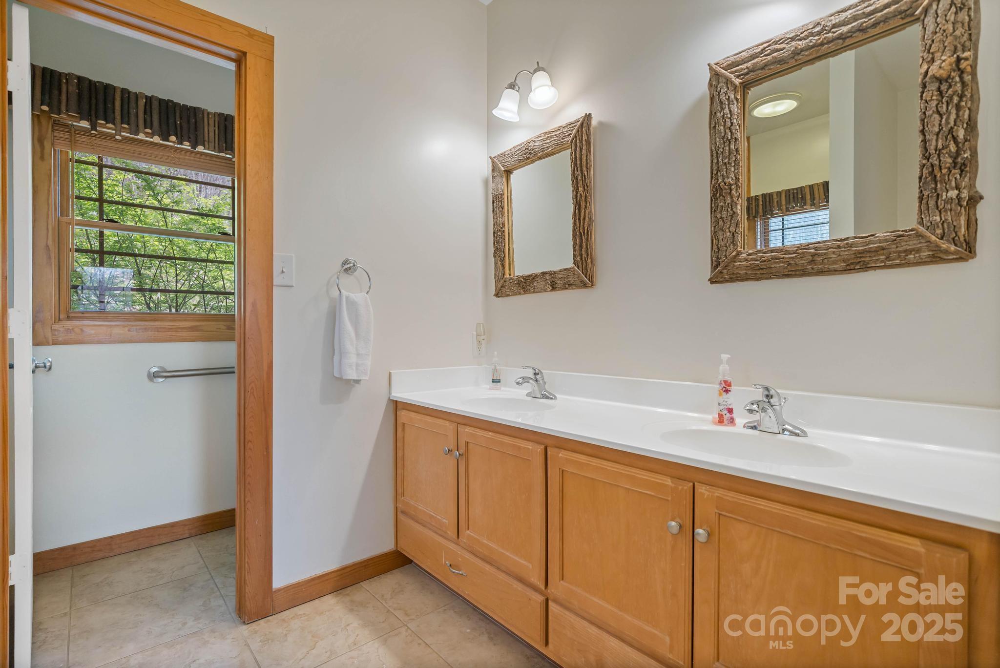 140 Spruce Hollow Road Property Photo 15