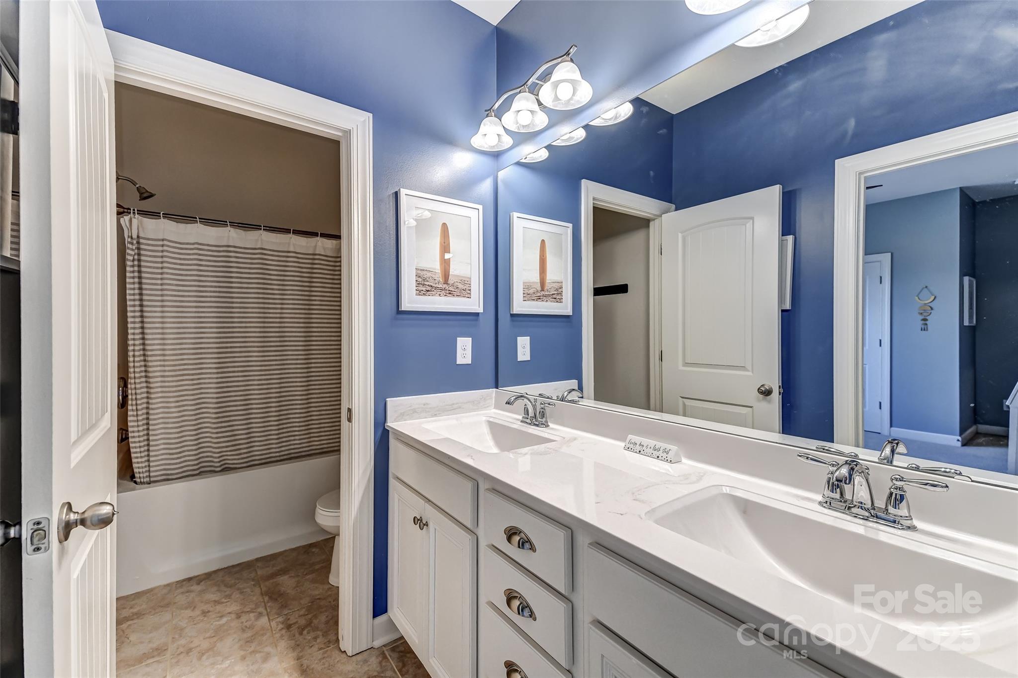 319 S San Agustin Drive Property Photo 24