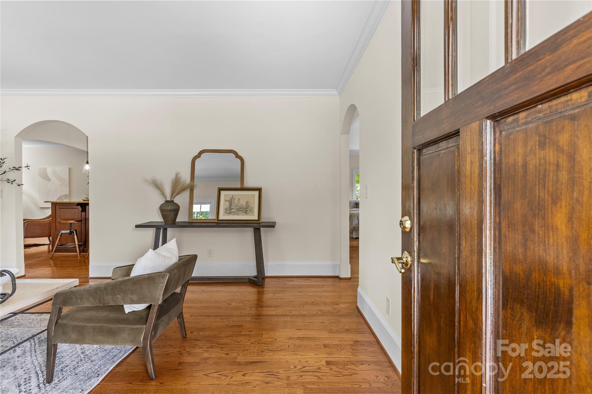 1500 Lynway Drive Property Photo 3