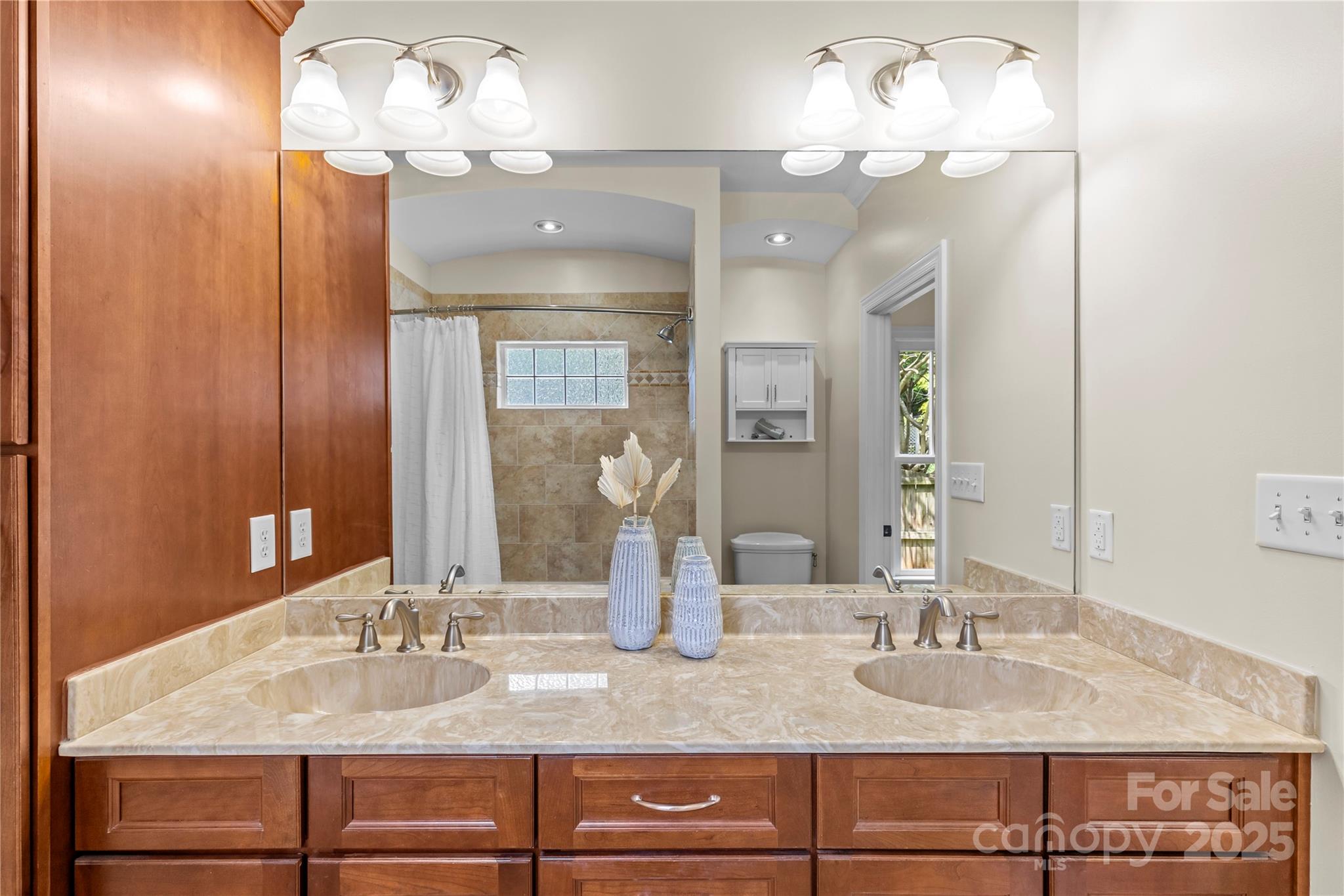 1500 Lynway Drive Property Photo 19