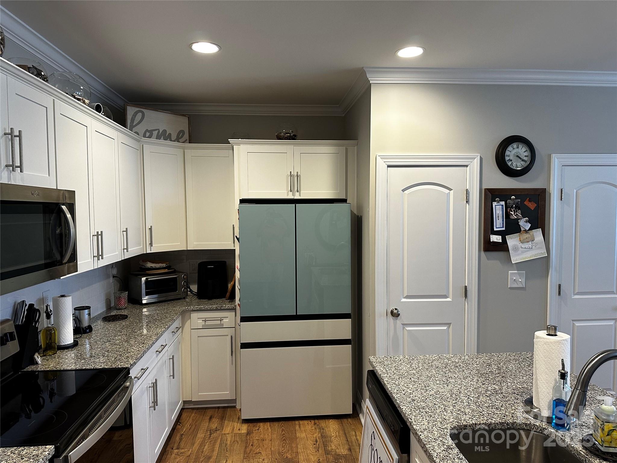 110 W Pine Street Property Photo 6