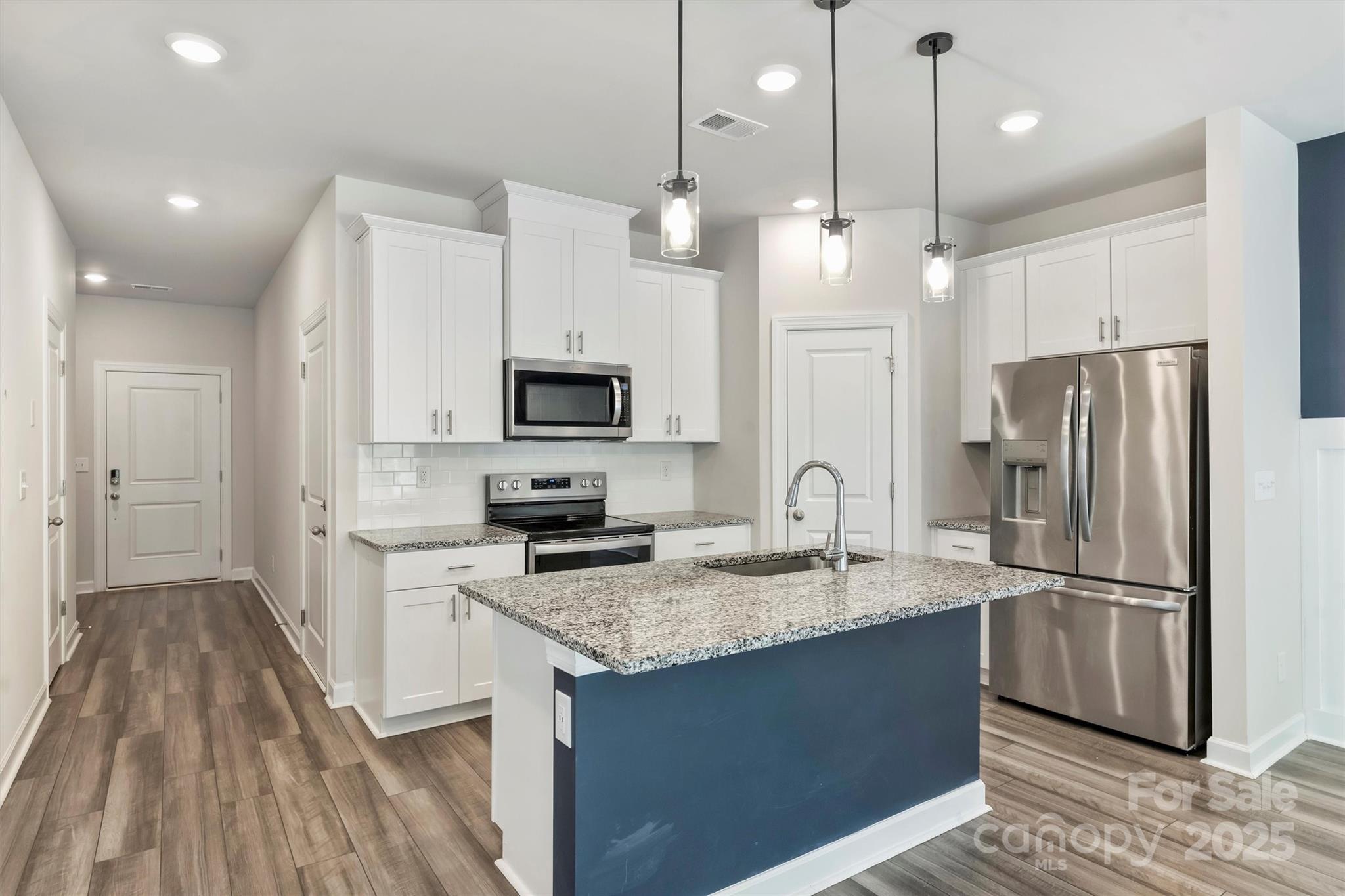 502 Tayberry Lane Property Photo 3