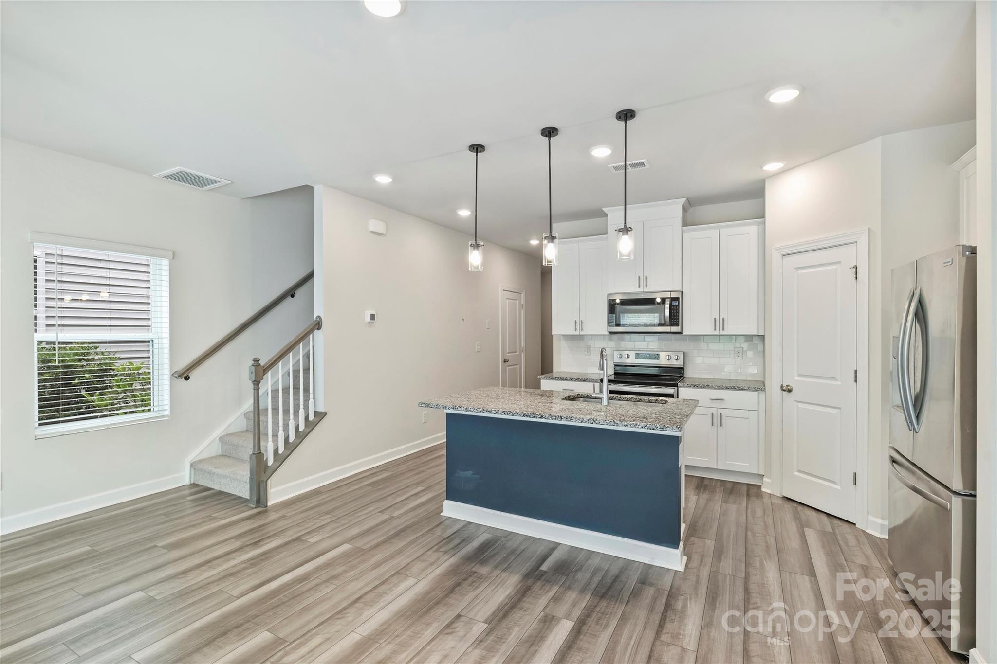 502 Tayberry Lane Property Photo 8