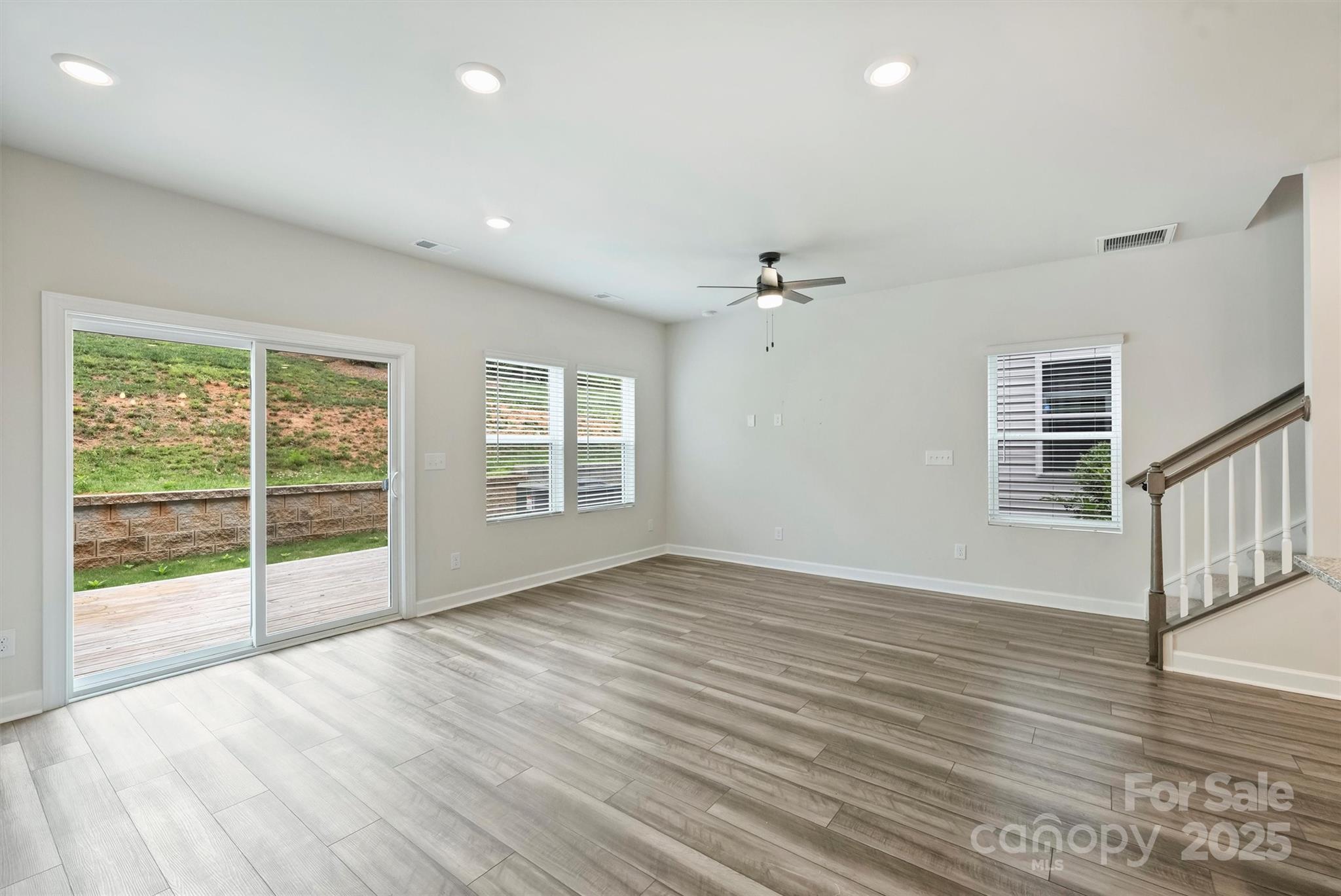 502 Tayberry Lane Property Photo 13