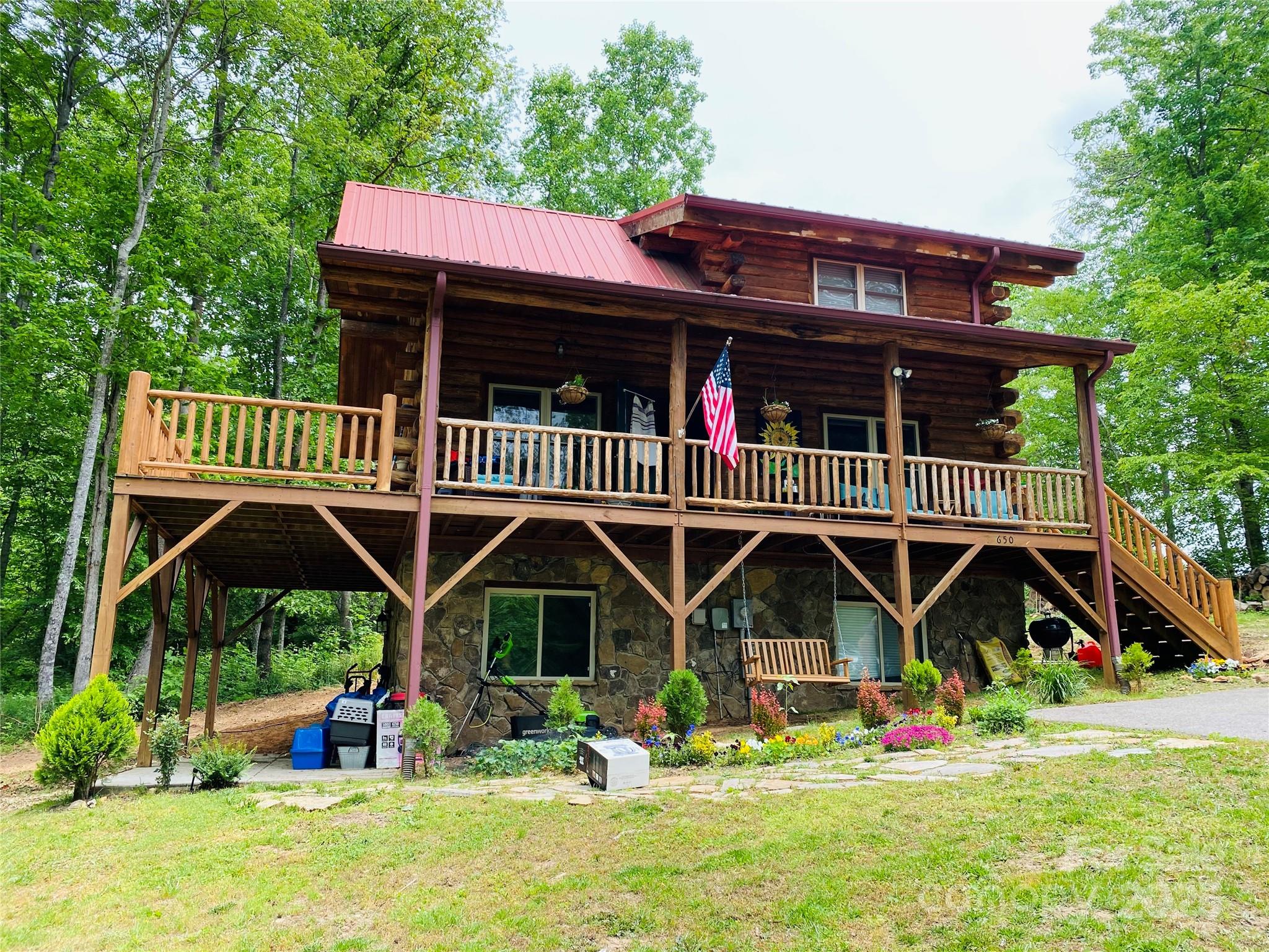 650 Cabin Cove Lane Property Photo 1