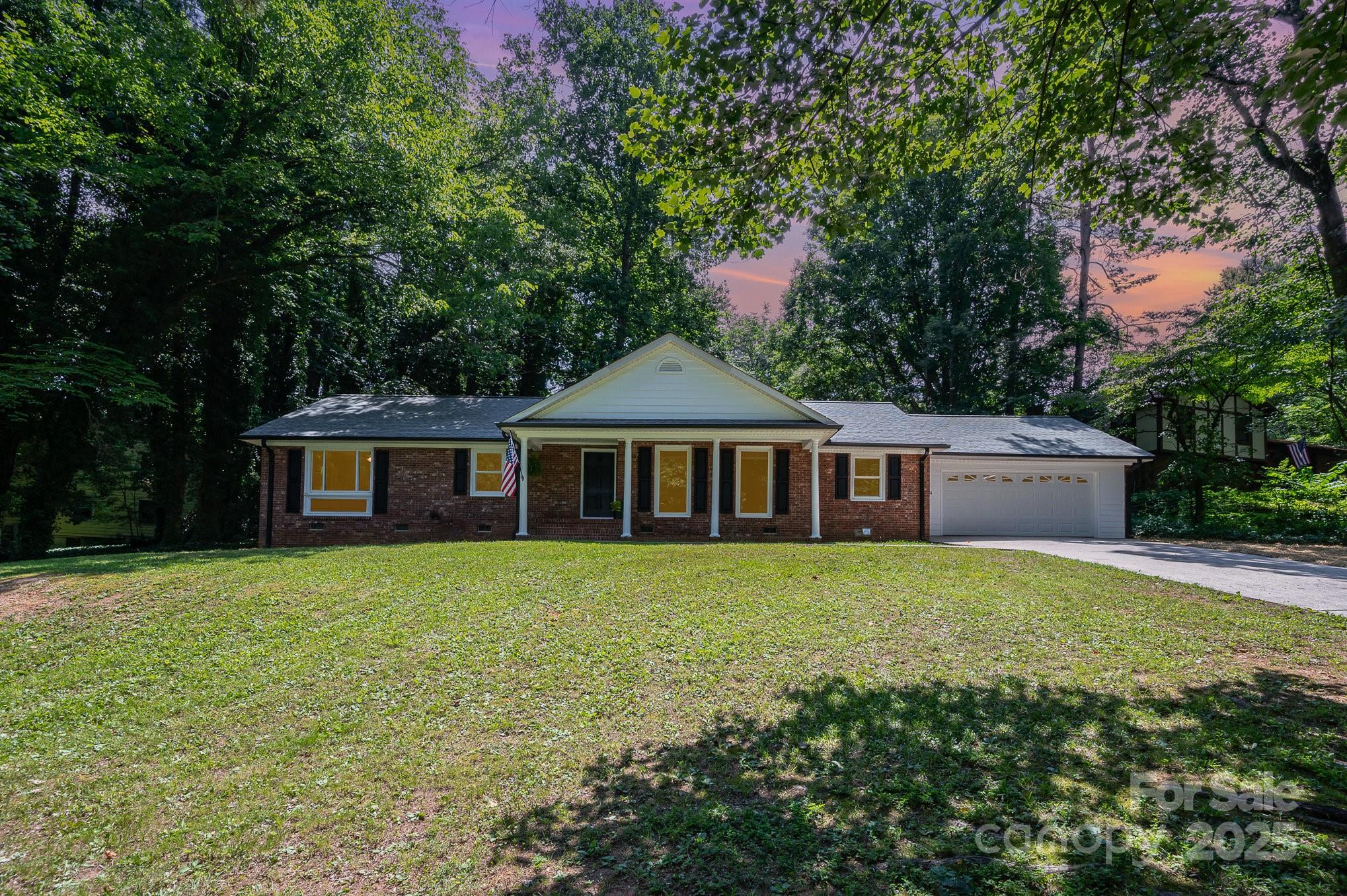 114 Elmwood Drive Property Photo 1