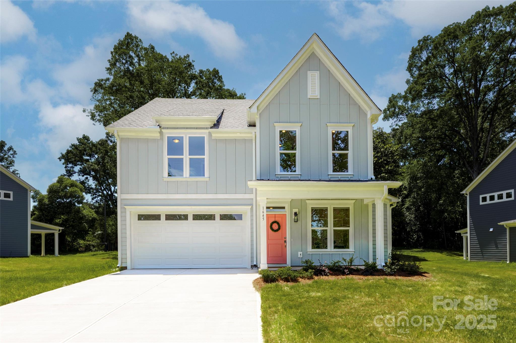 1645 Carolina Circle Property Photo 1