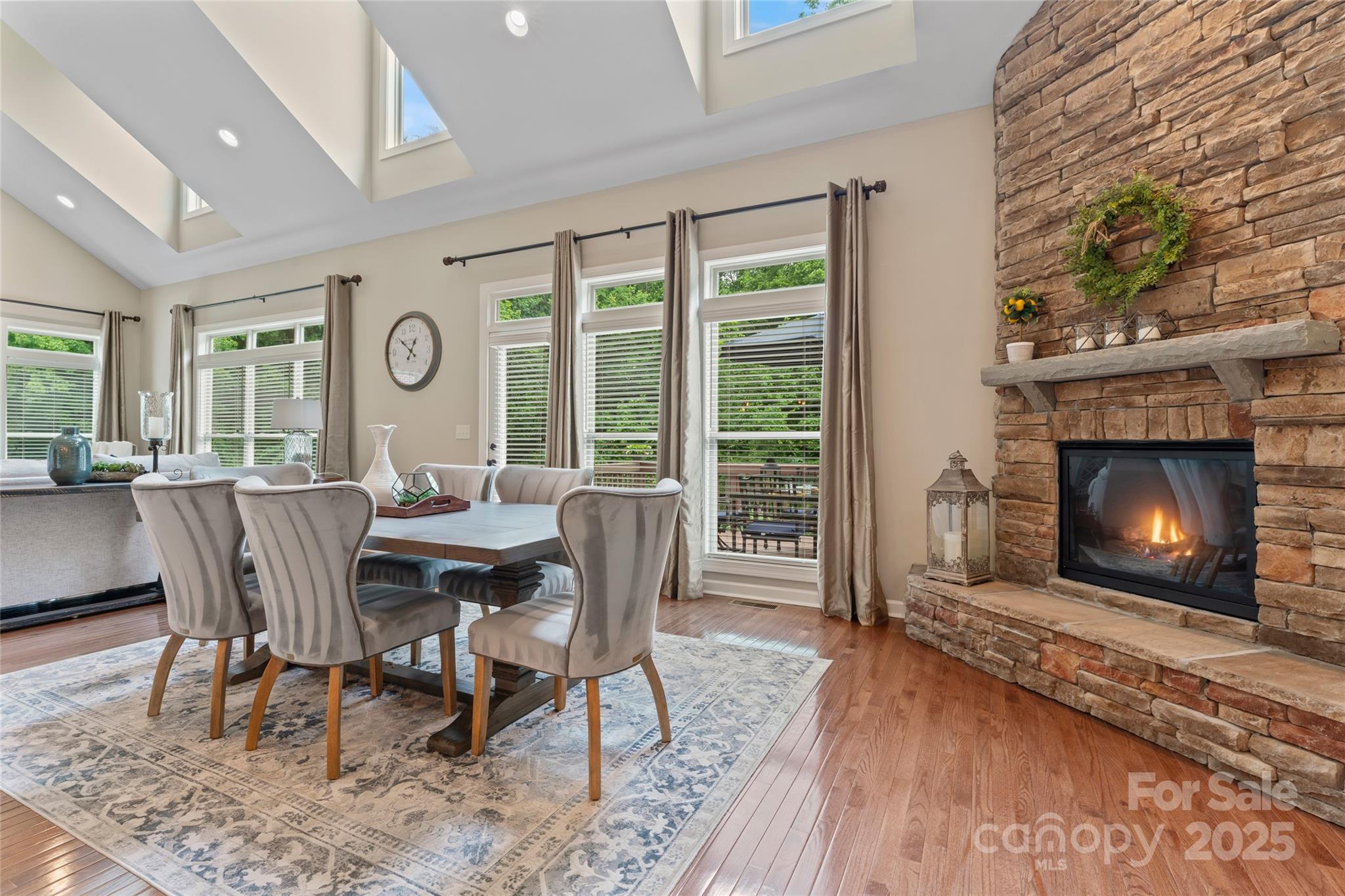 10620 Euclid Avenue Property Photo 11