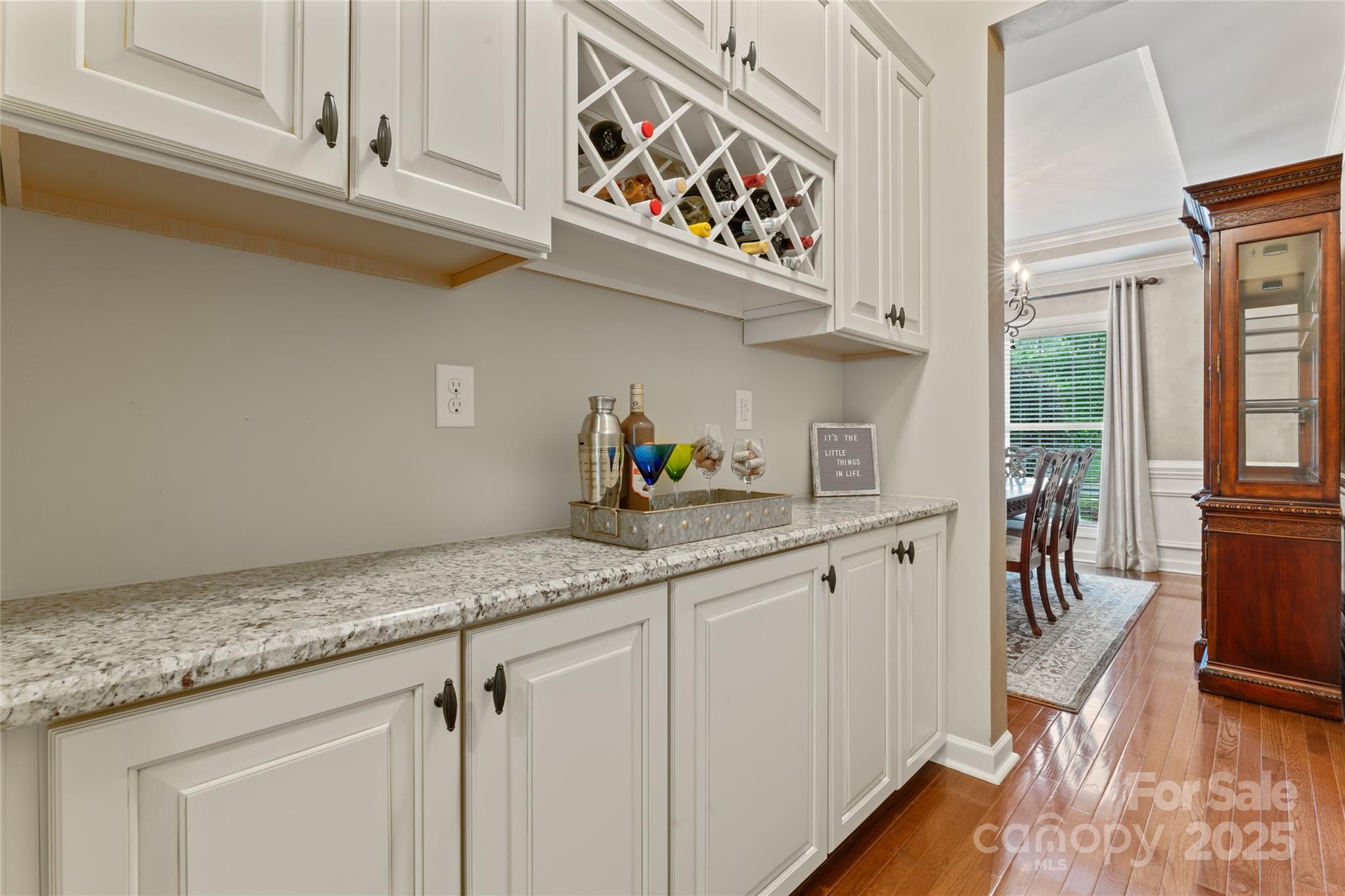 10620 Euclid Avenue Property Photo 22