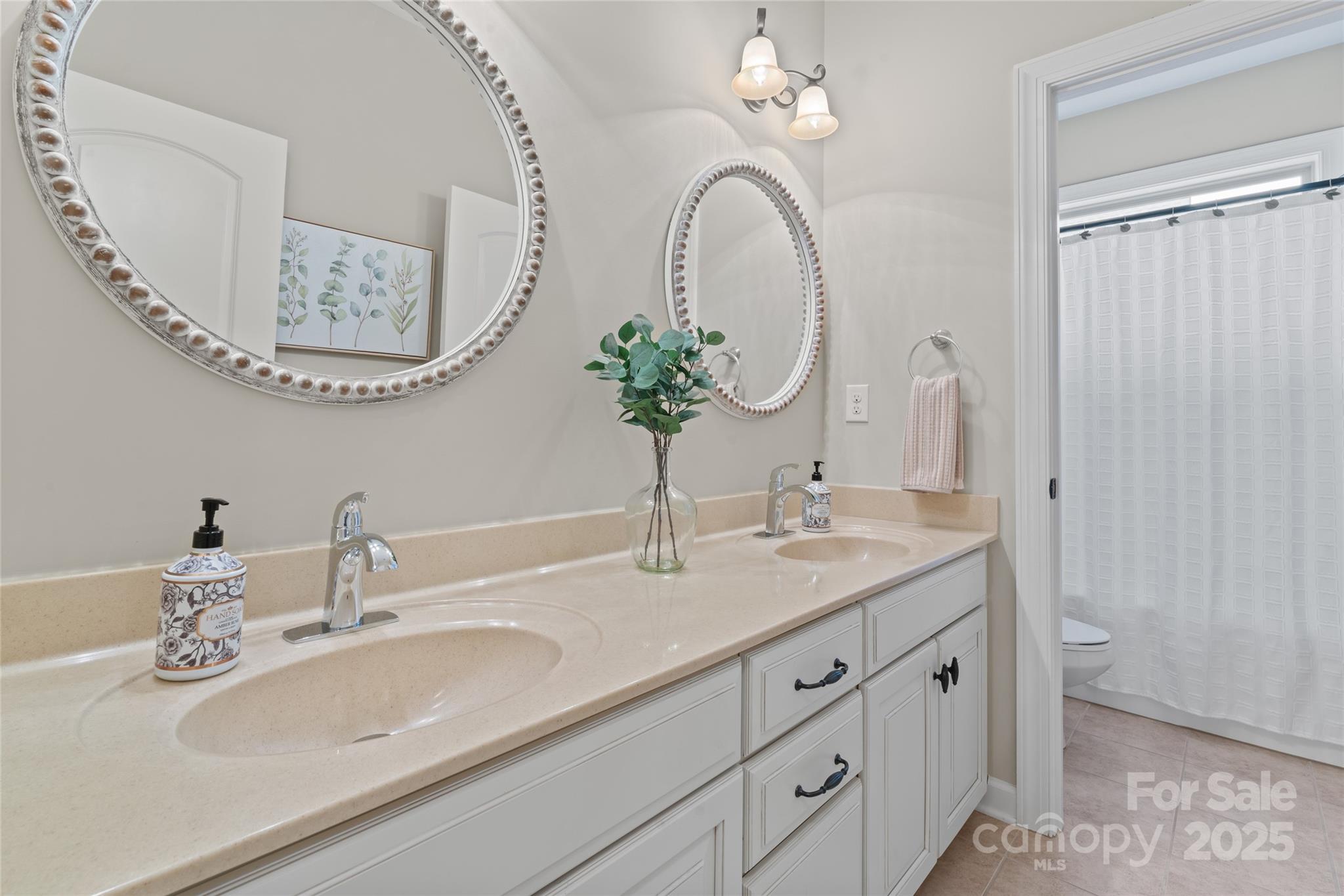 10620 Euclid Avenue Property Photo 34