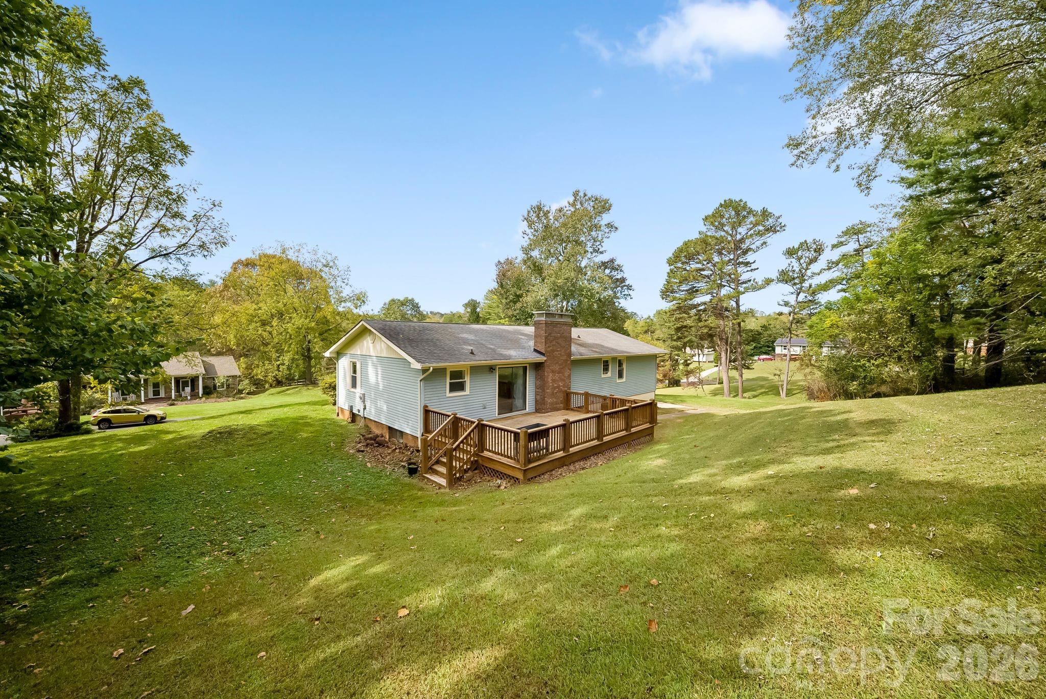 16 Sun Valley Court Property Photo 2