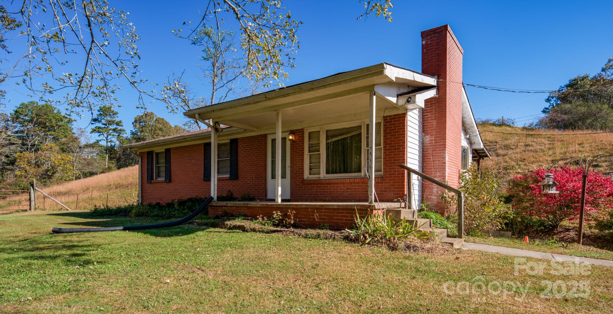 318 Monticello Road Property Photo 8