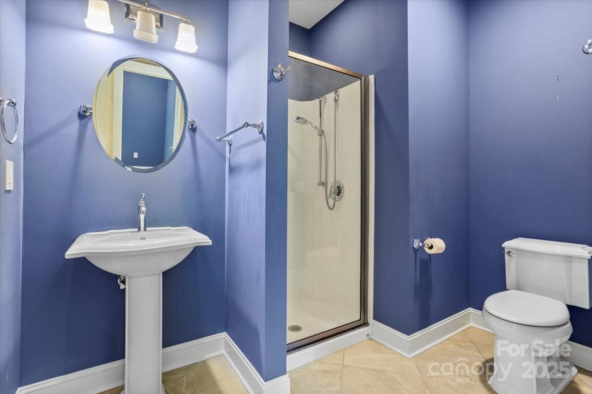 311 Carriage Crest Drive Property Photo 24