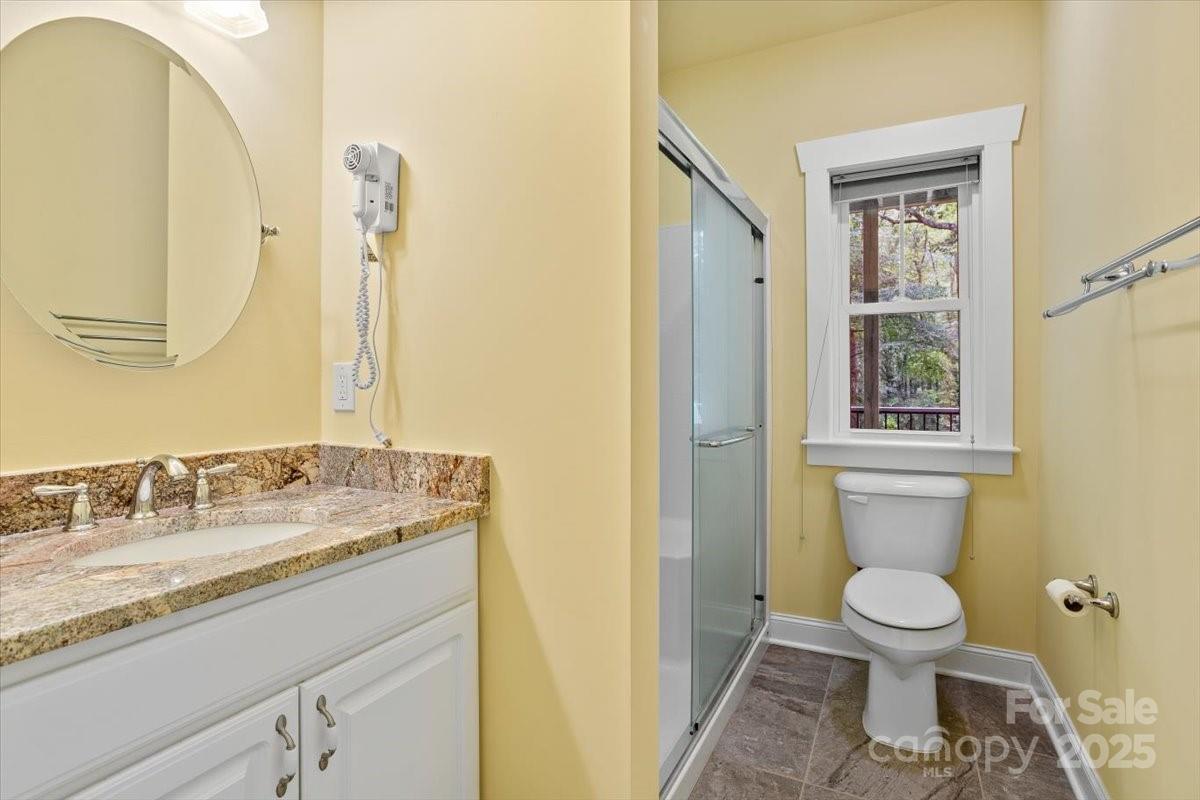 311 Carriage Crest Drive Property Photo 37