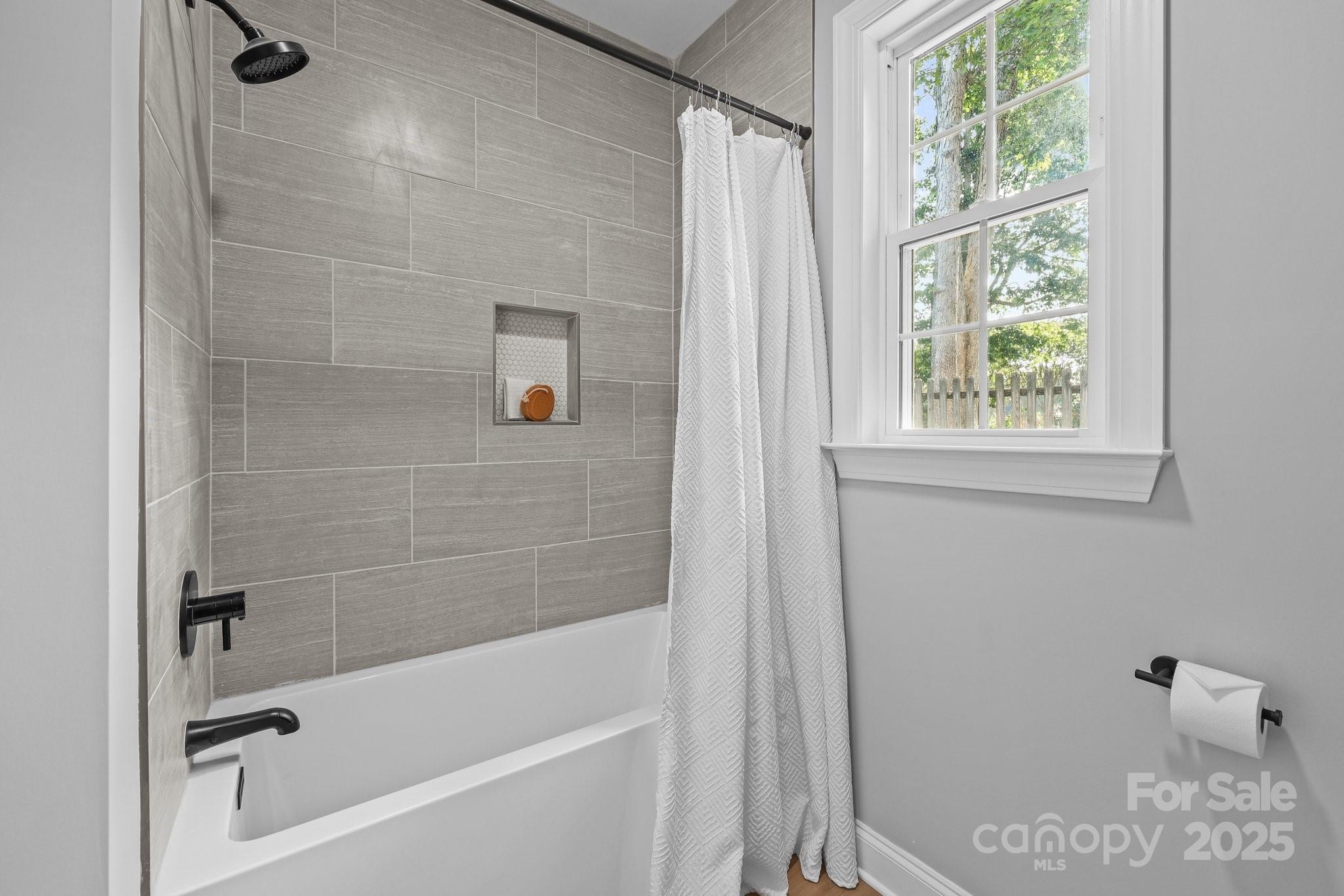 209 Stafford Estates Drive Property Photo 33