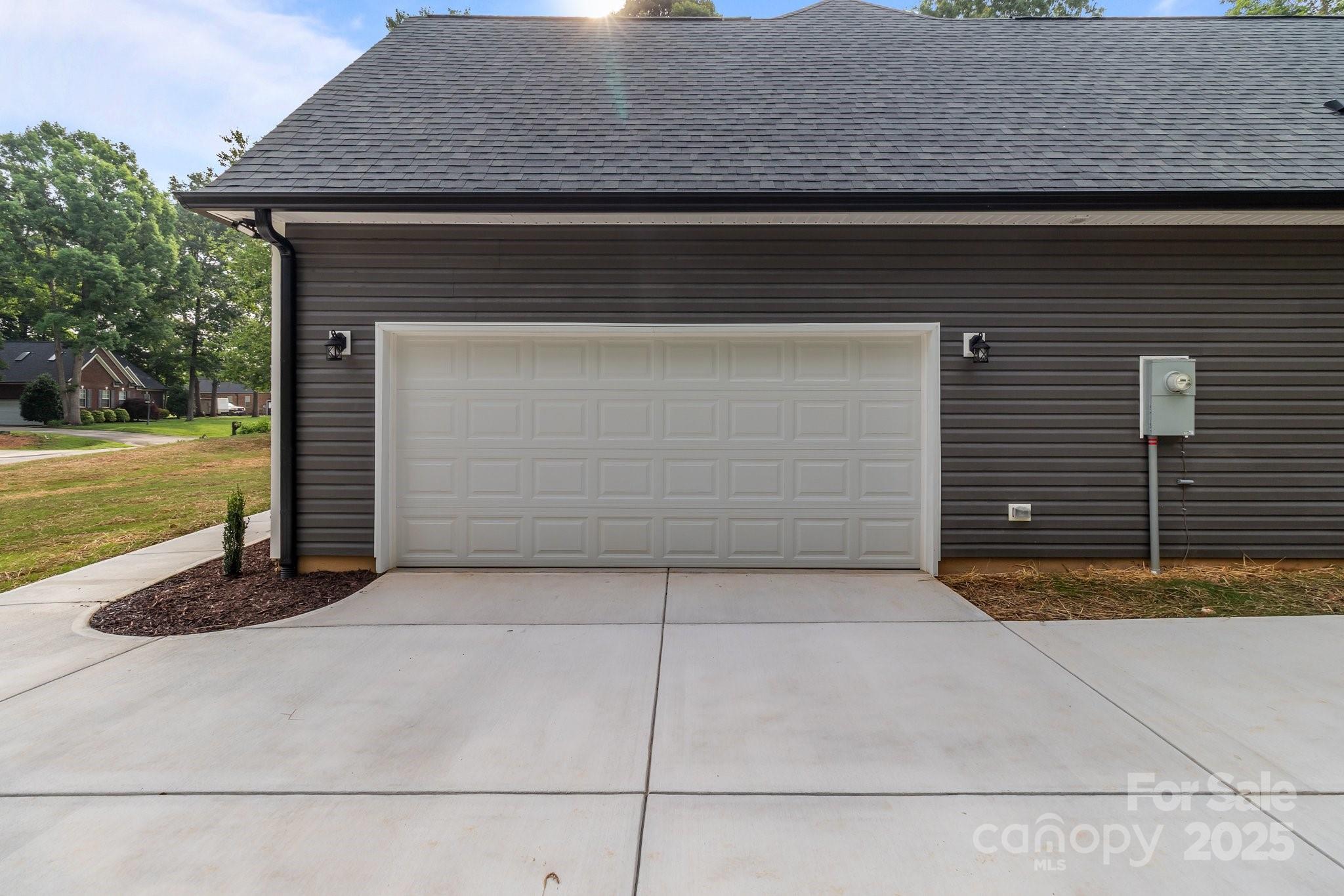 209 Stafford Estates Drive Property Photo 45