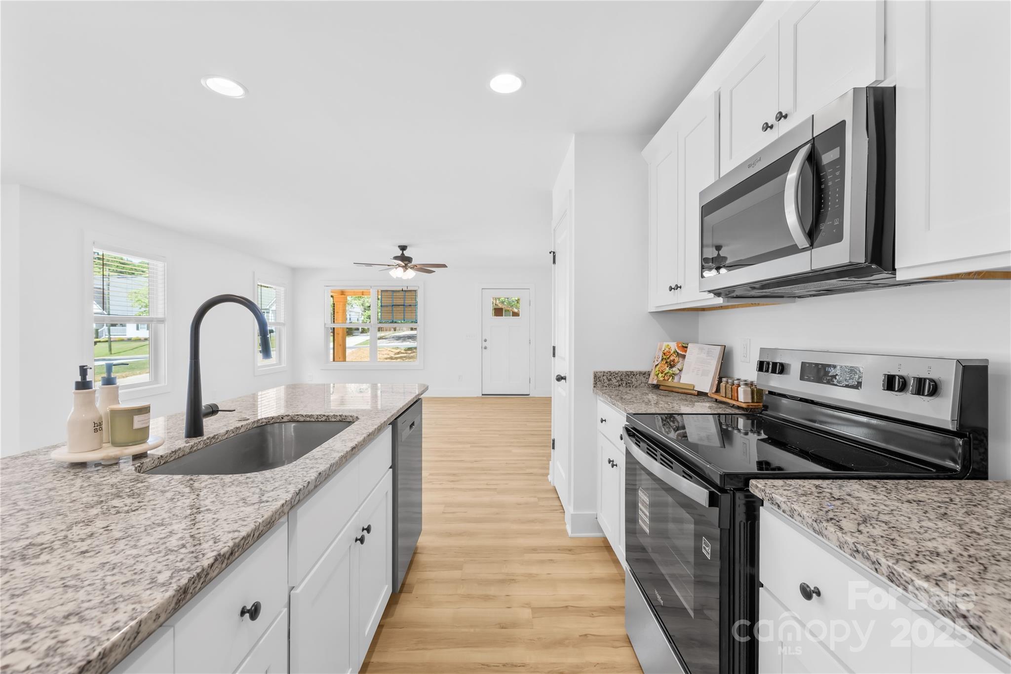 807 S Bostian Street Property Photo 8