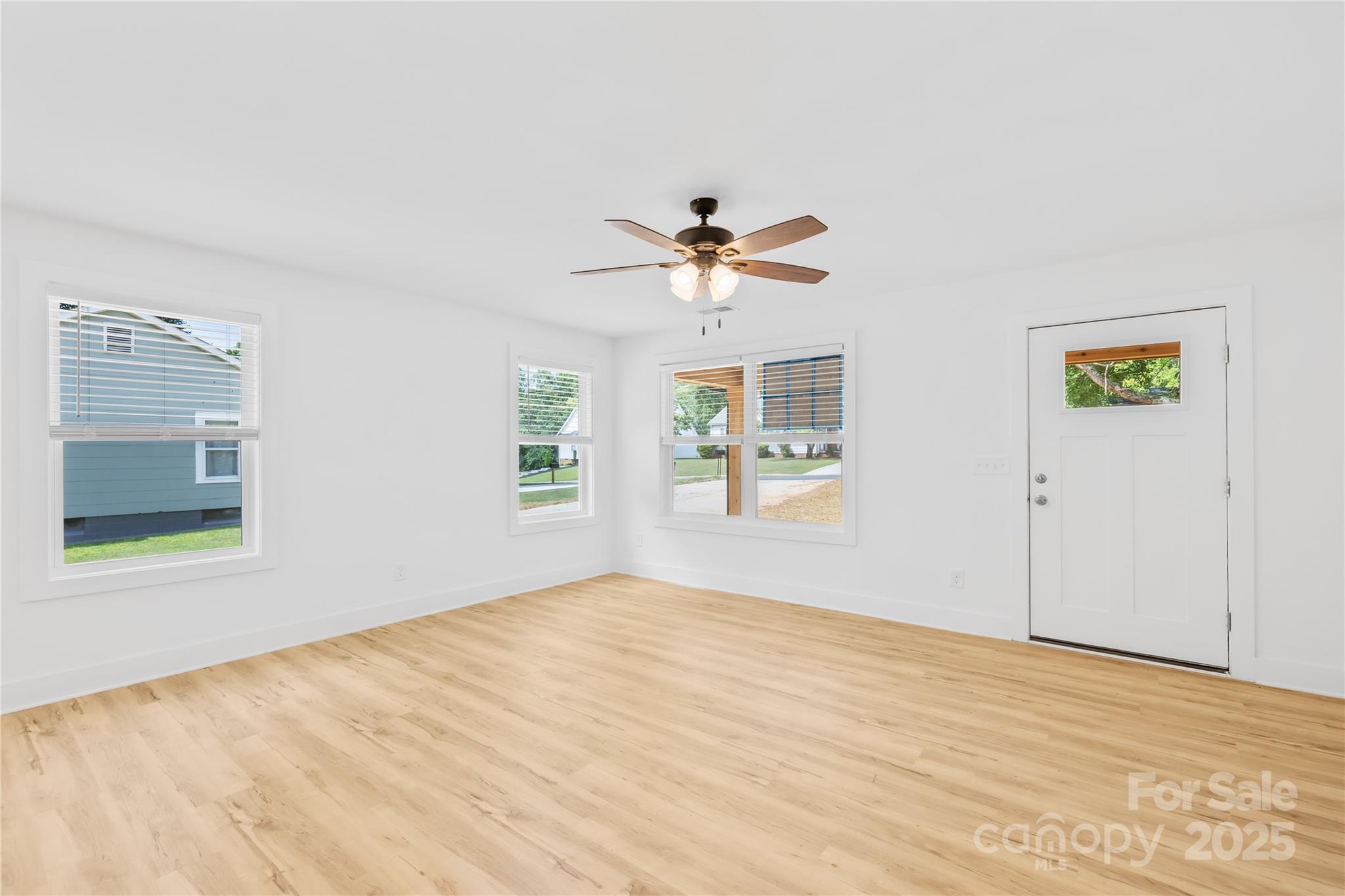 807 S Bostian Street Property Photo 10