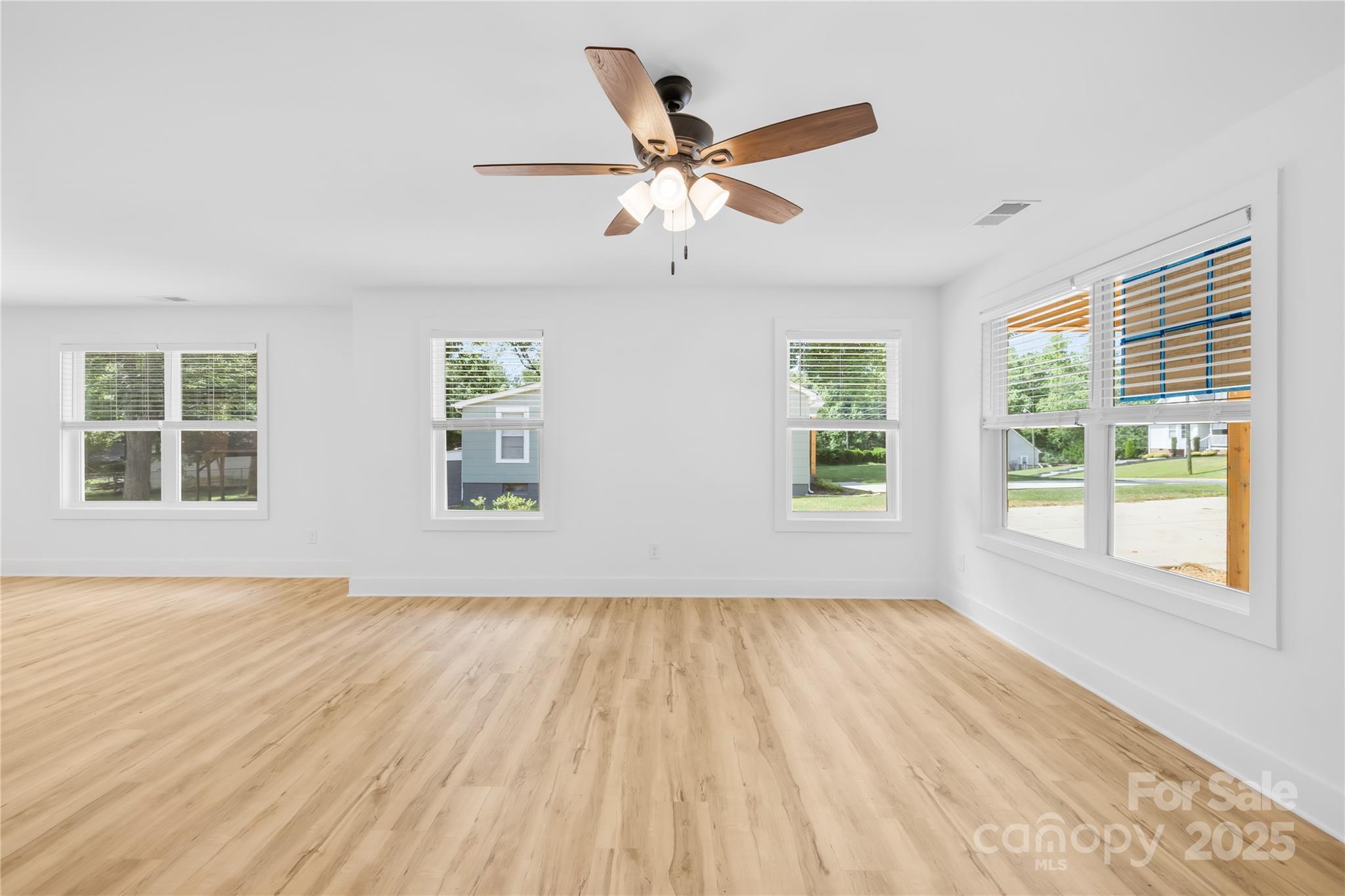 807 S Bostian Street Property Photo 11