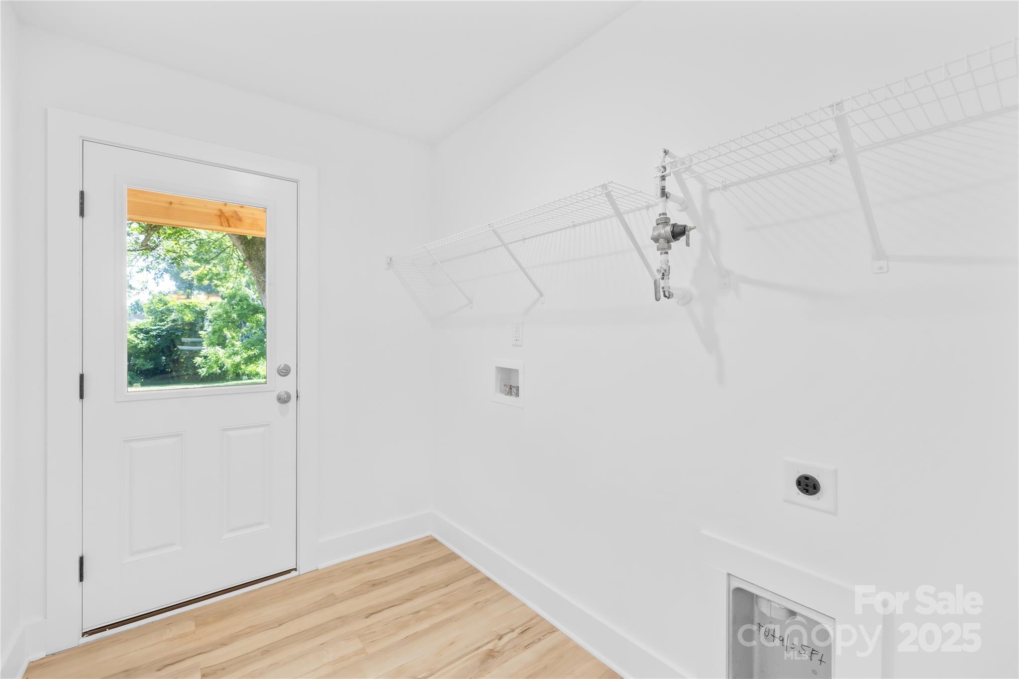 807 S Bostian Street Property Photo 17