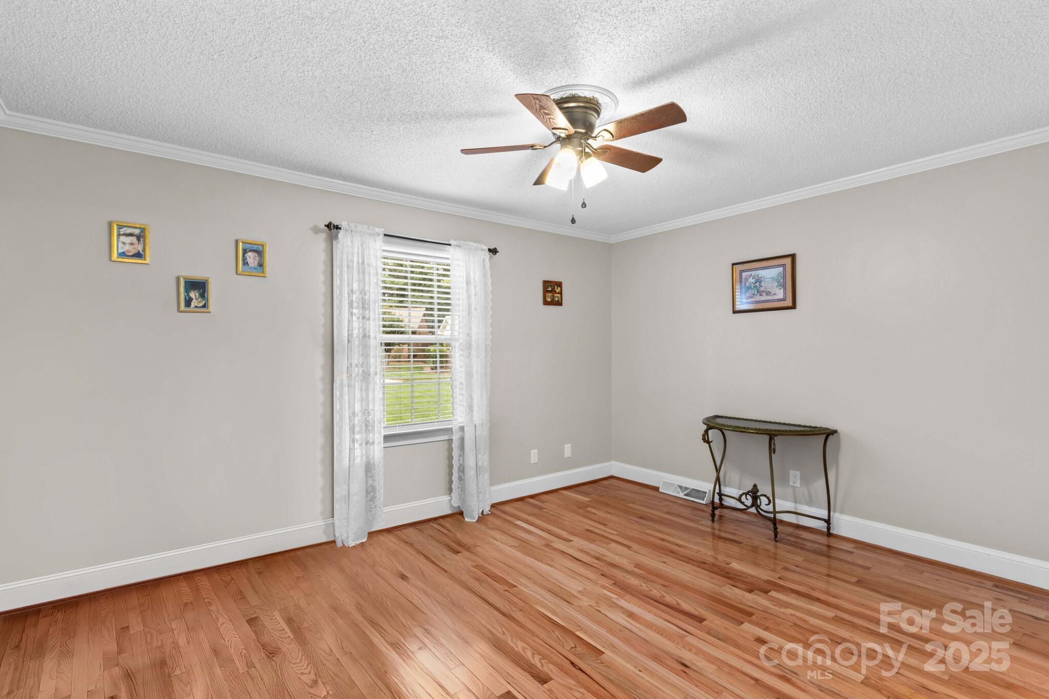 402 Swaim Court Property Photo 24
