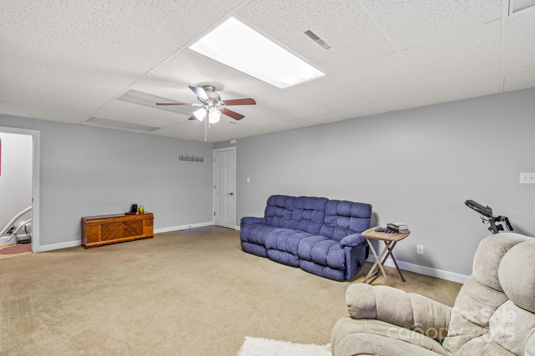 402 Swaim Court Property Photo 31