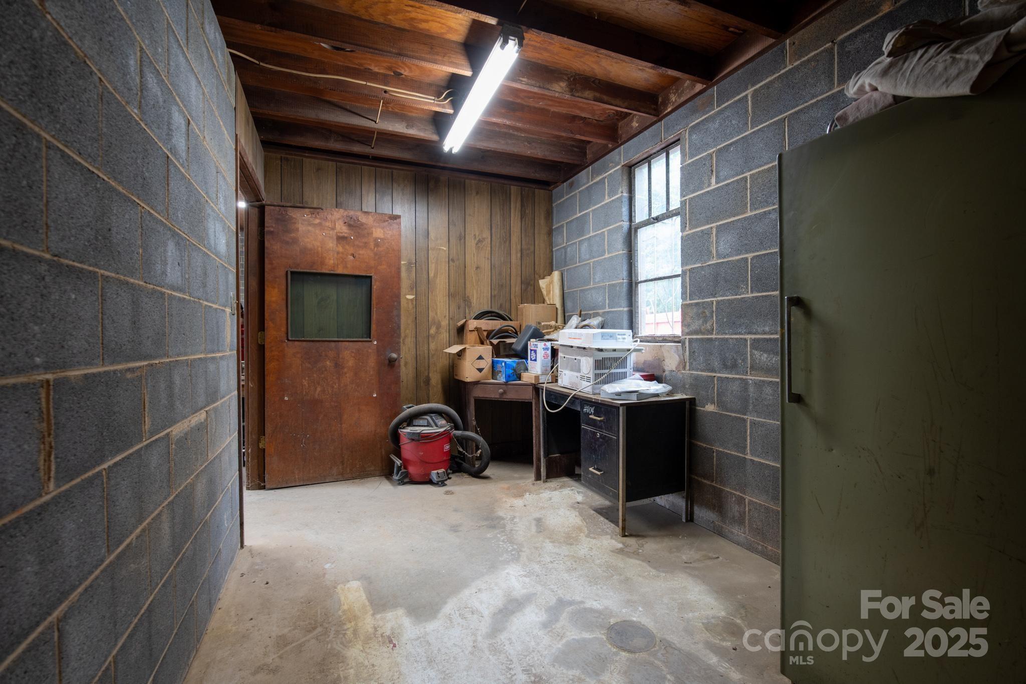 391 Mt Herman Road Property Photo 10
