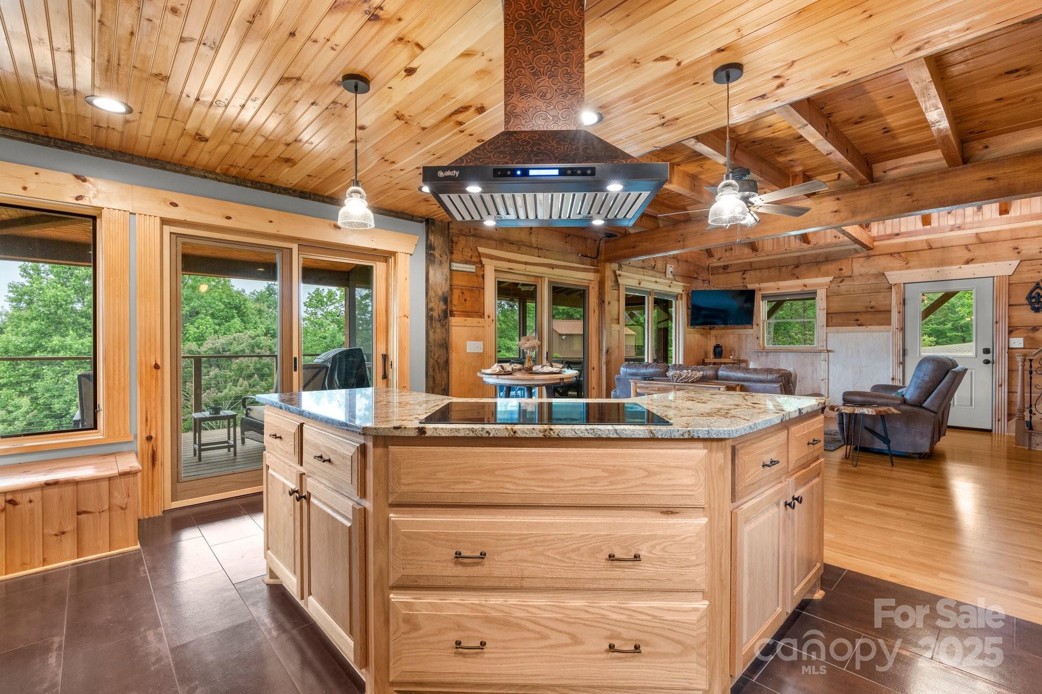 419 Woodpecker Road Property Photo 1
