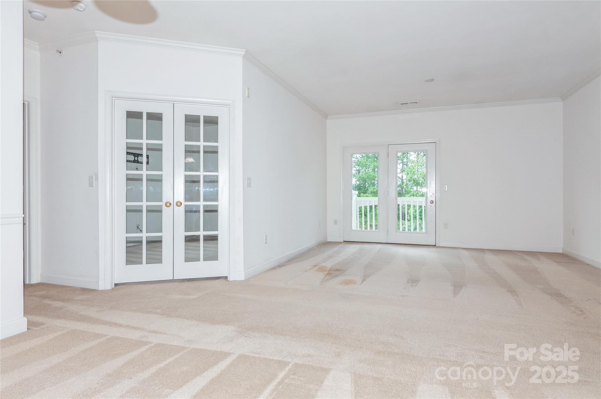 11863 Ridgeway Park Drive Property Photo 5
