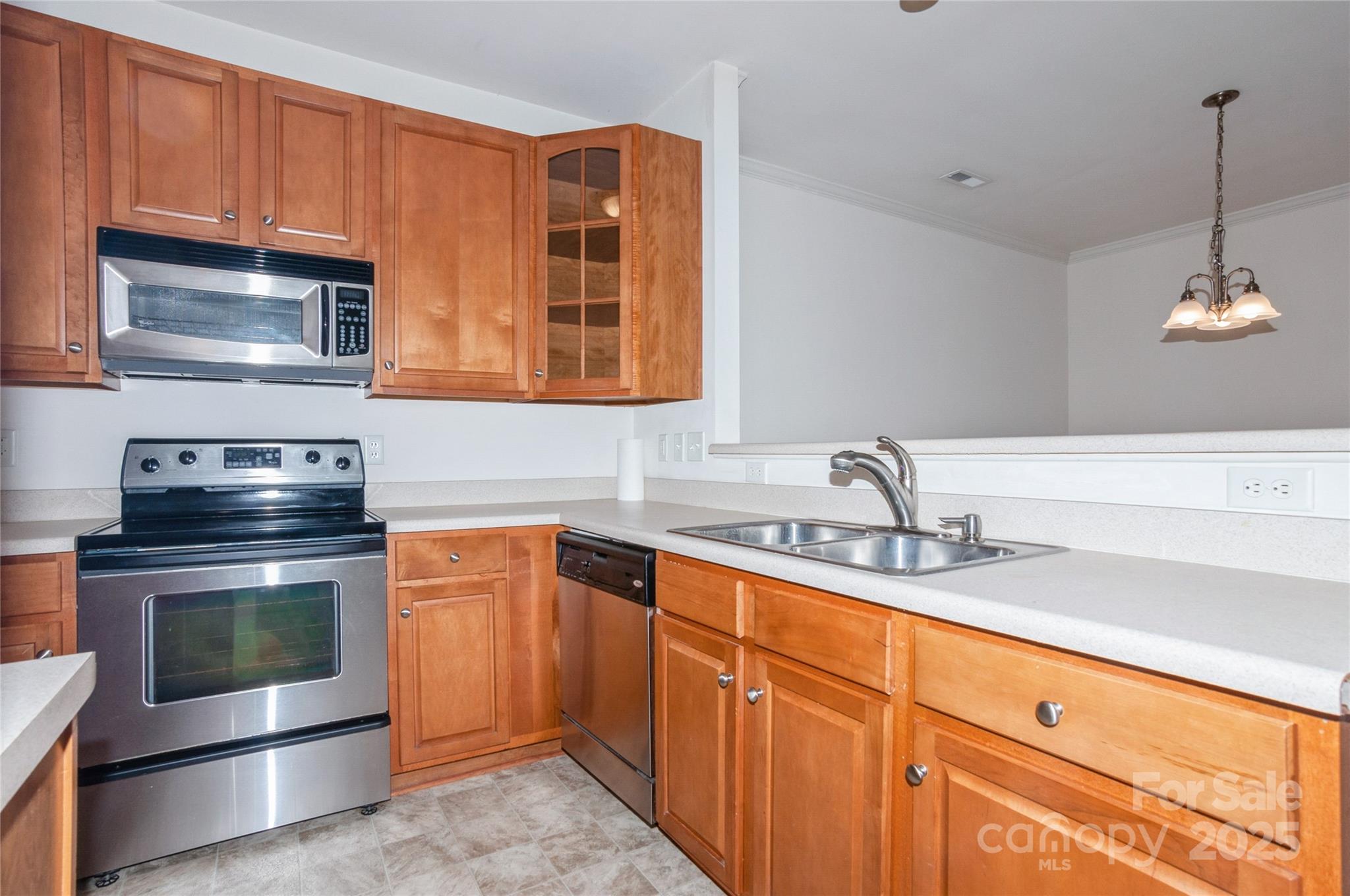 11863 Ridgeway Park Drive Property Photo 25