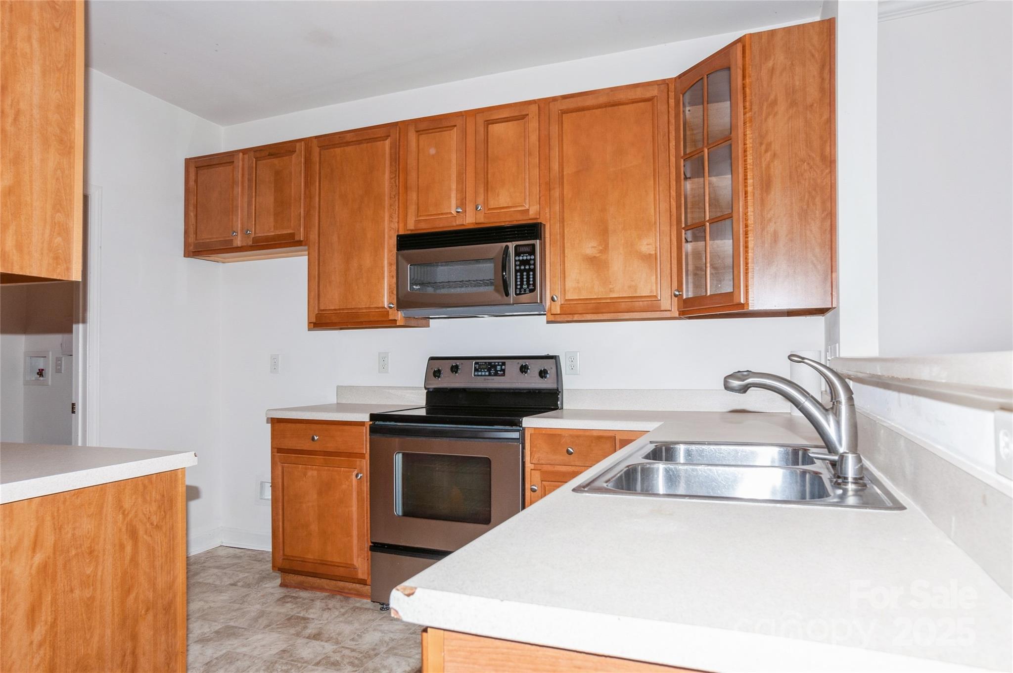 11863 Ridgeway Park Drive Property Photo 29