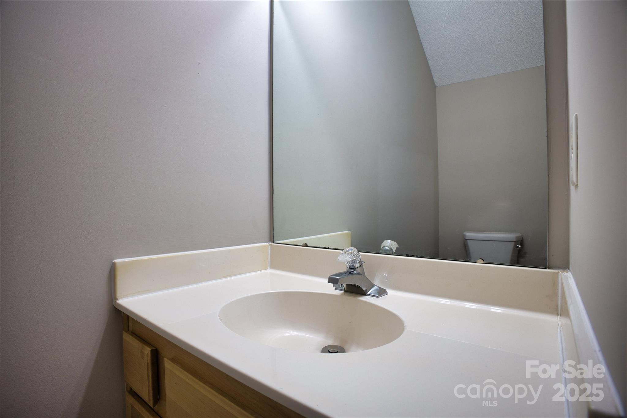 4728 Cottage Oaks Drive Property Photo 6