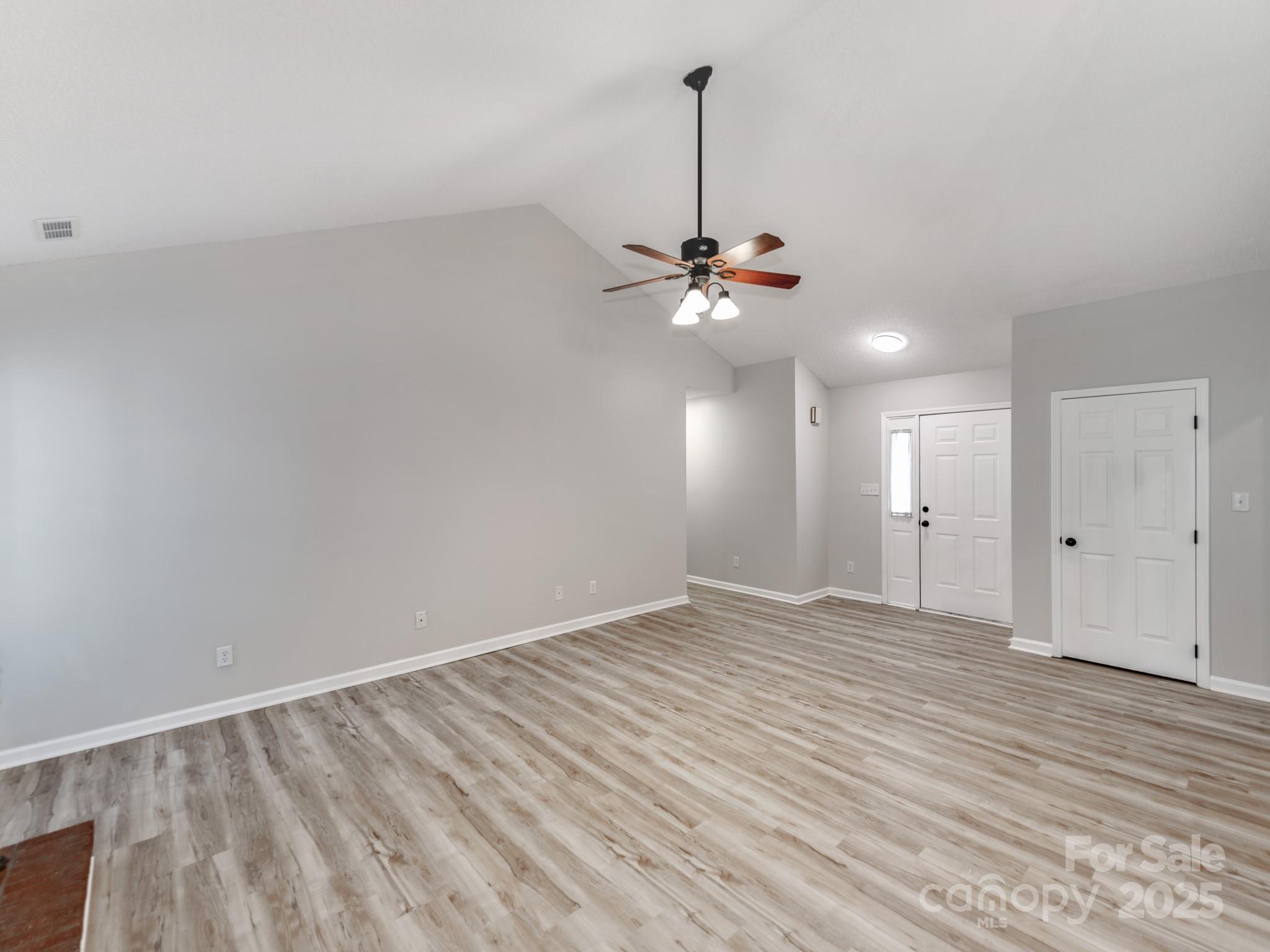 10736 Spruce Mountain Road Property Photo 4