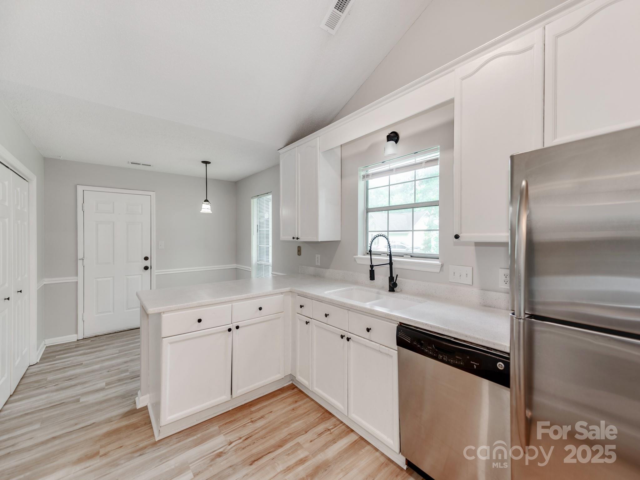 10736 Spruce Mountain Road Property Photo 9