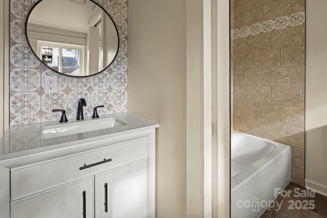 227 Ashmore Avenue Property Photo 12