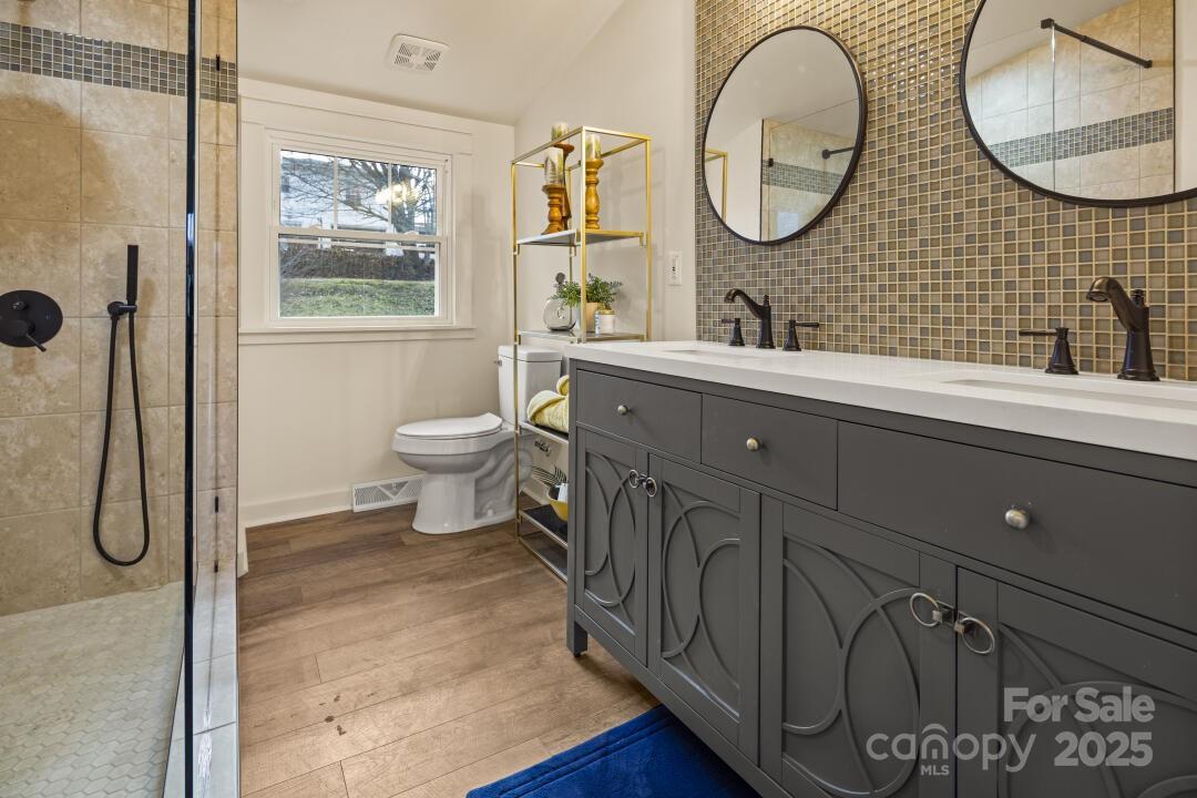 227 Ashmore Avenue Property Photo 16