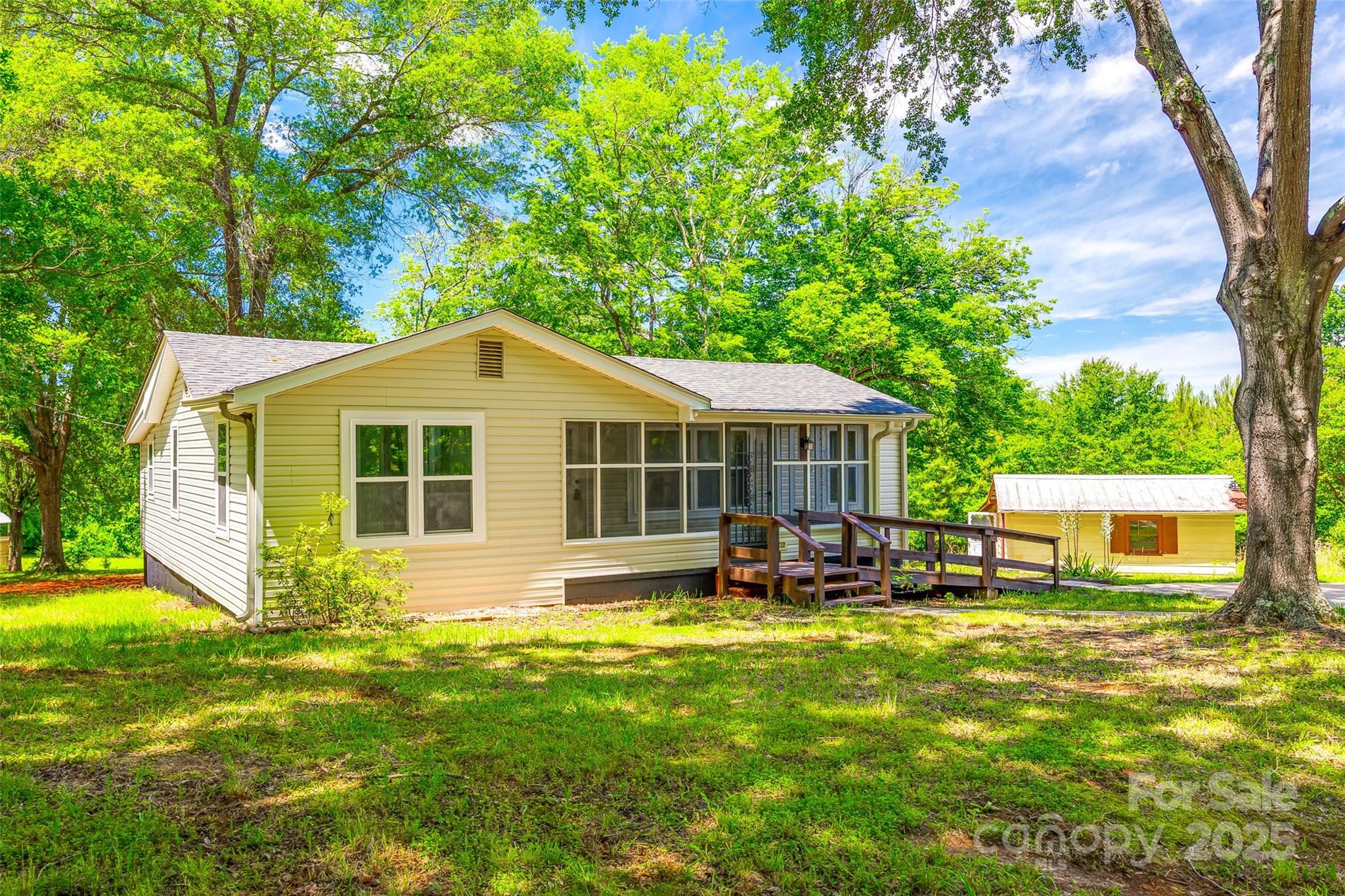 1224 Martin Road Property Photo 1