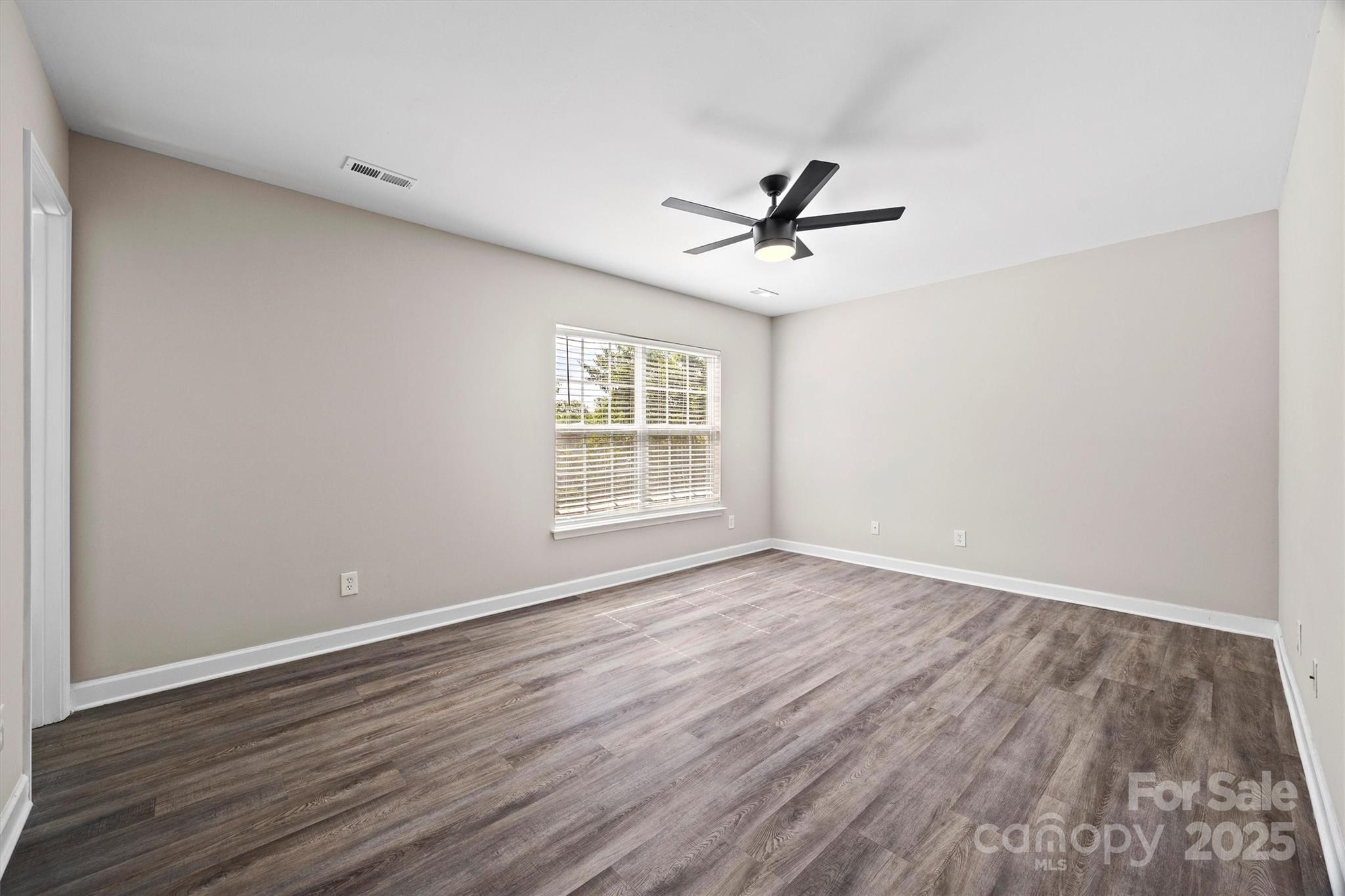 1505 Tuckers Glenn Drive Property Photo 17