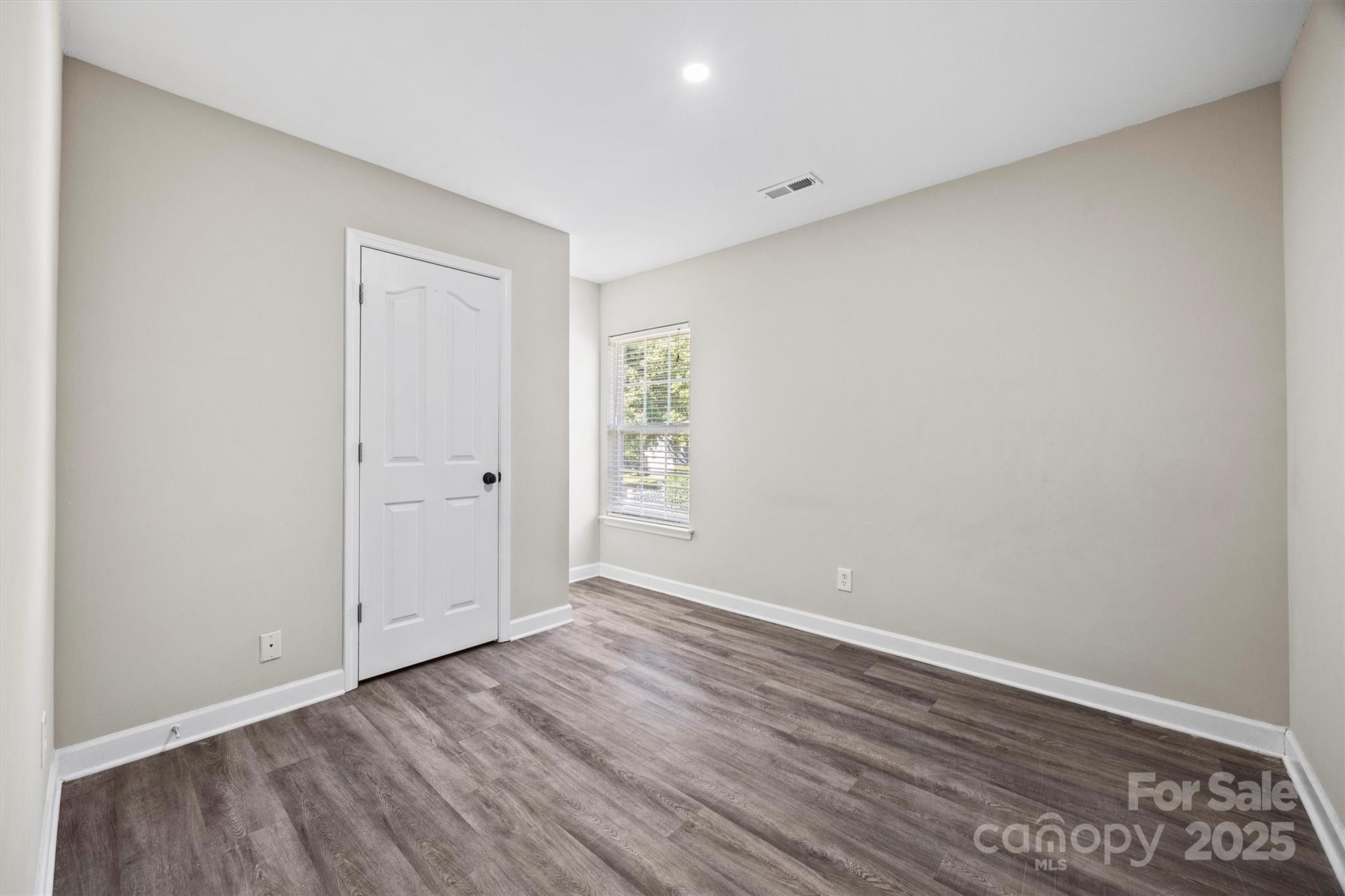 1505 Tuckers Glenn Drive Property Photo 23