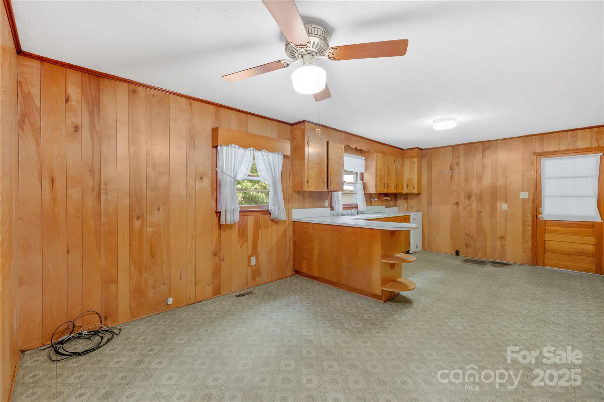 208 Lipe Road Property Photo 16