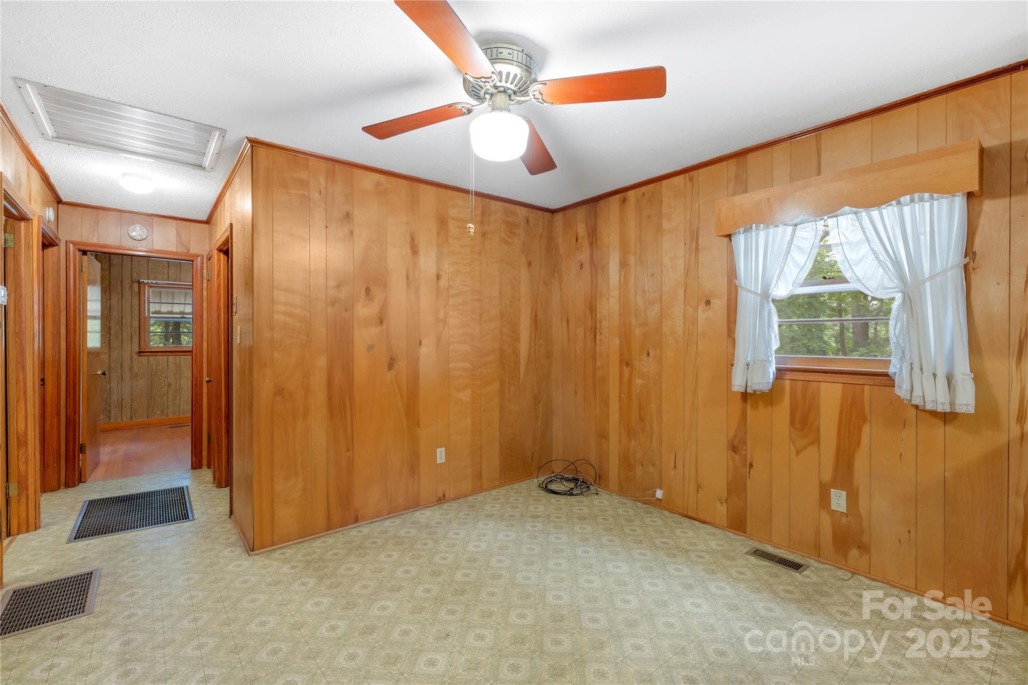 208 Lipe Road Property Photo 17