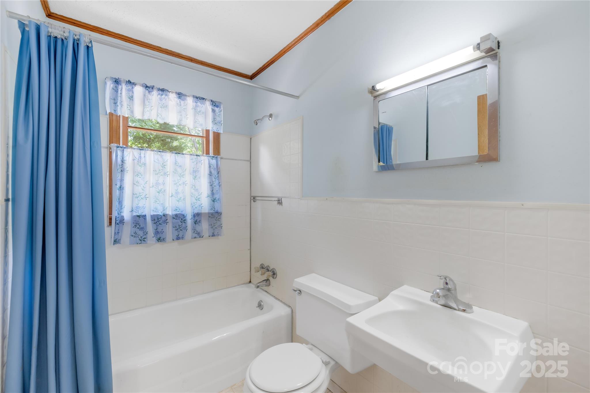 208 Lipe Road Property Photo 22
