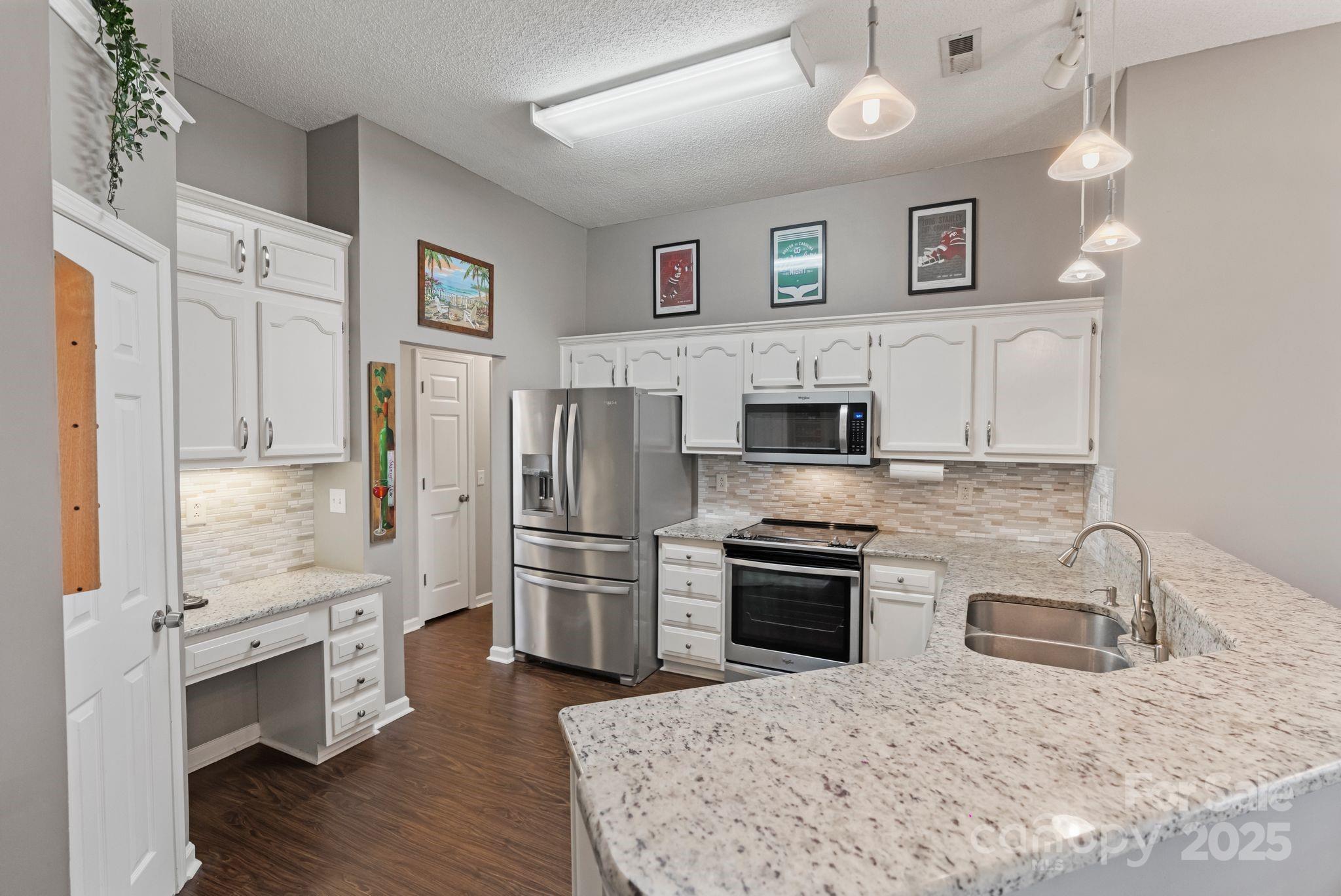 1310 Bellhook Place Property Photo 7