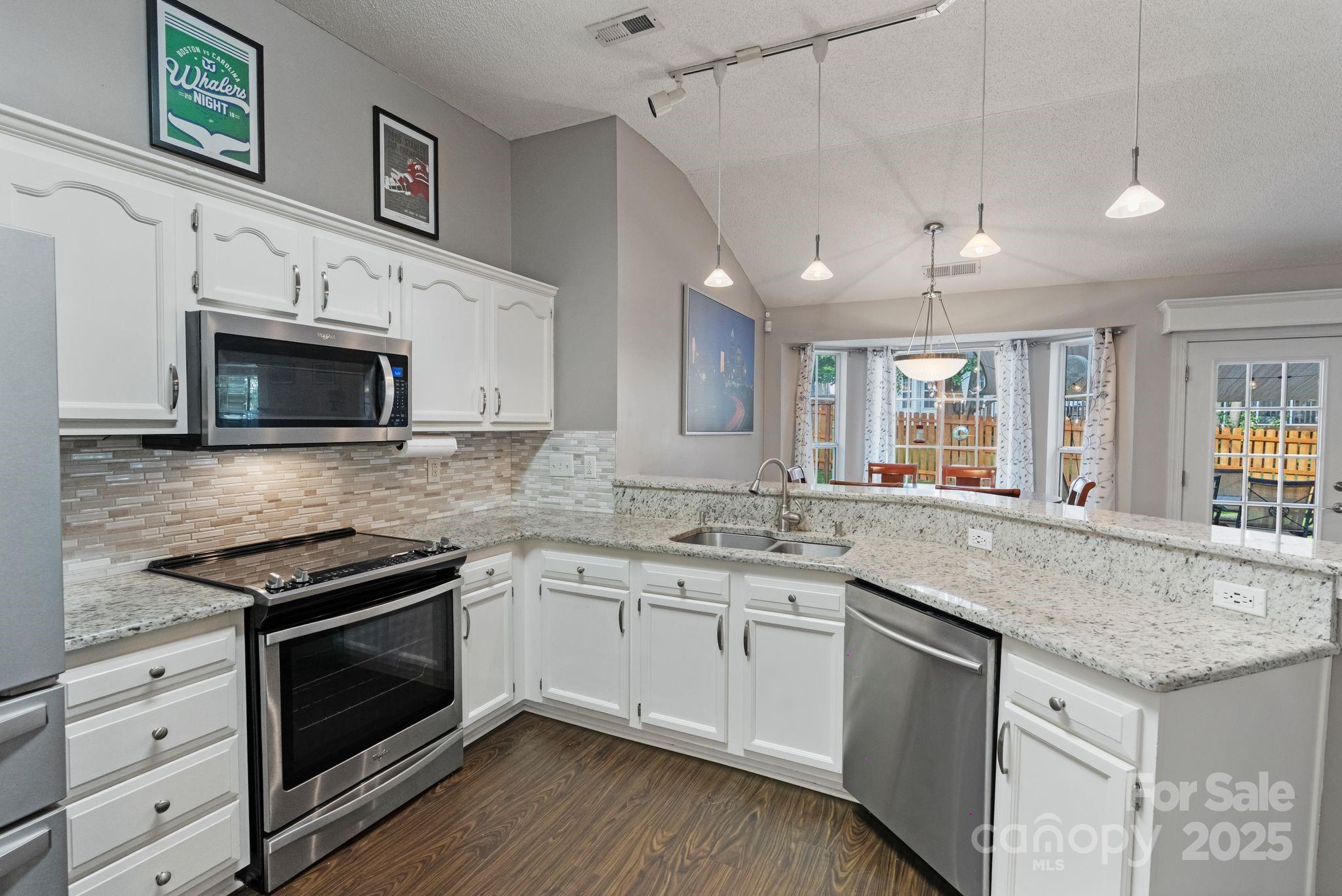 1310 Bellhook Place Property Photo 8