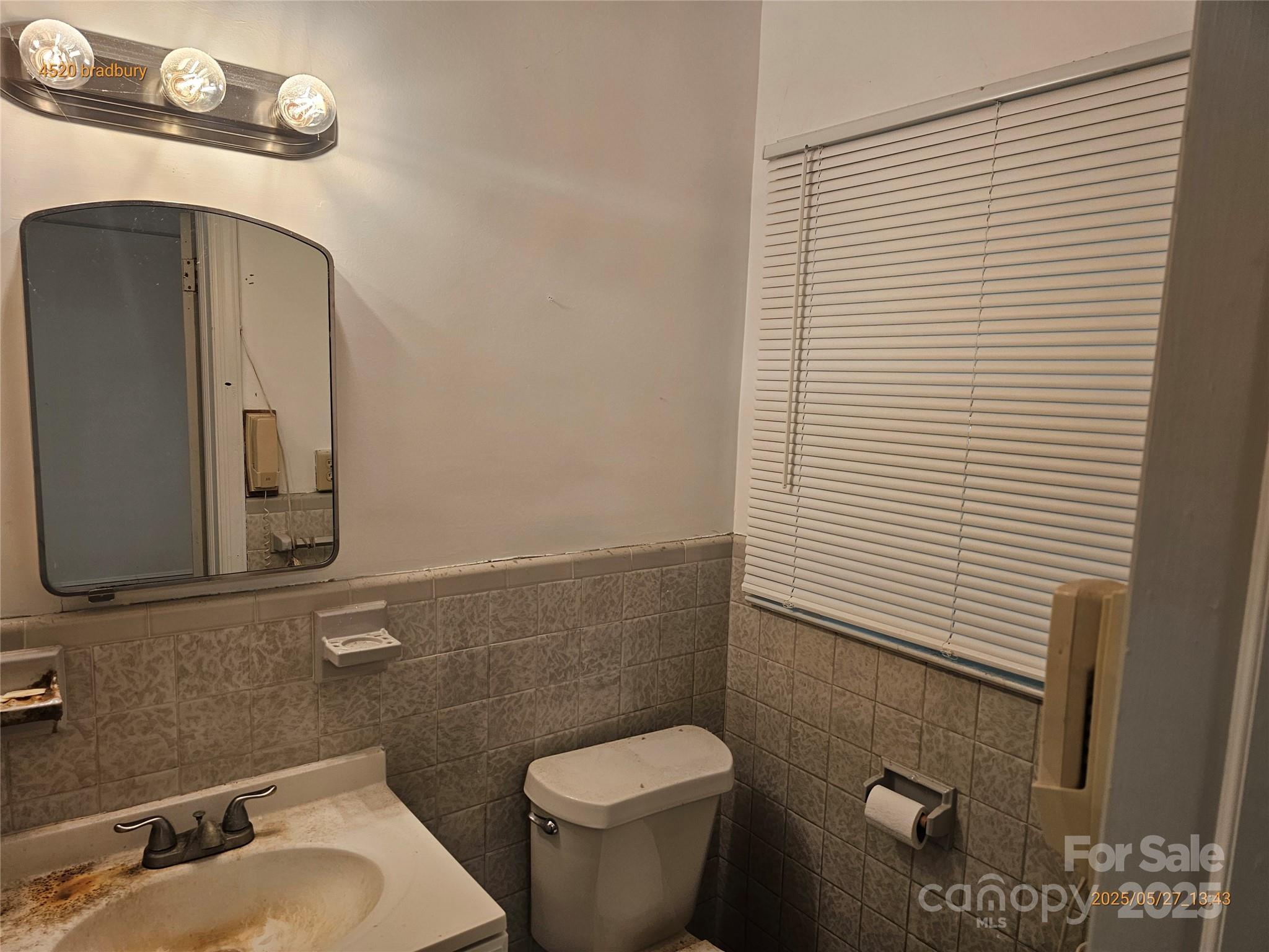 4520 Bradbury Drive Property Photo 12