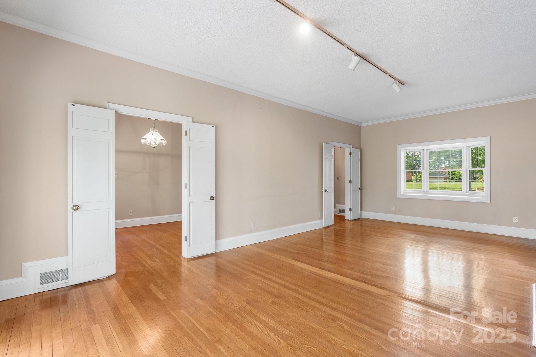220 West Park Drive Property Photo 13