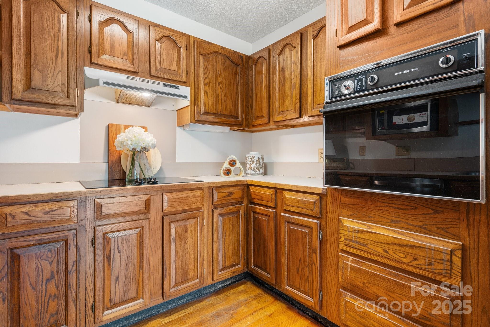 220 West Park Drive Property Photo 19
