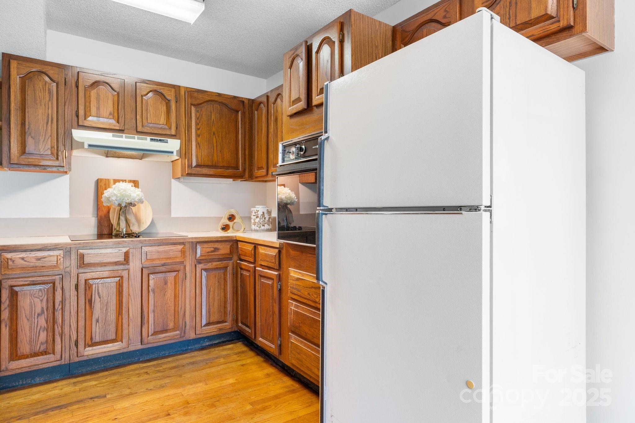 220 West Park Drive Property Photo 20