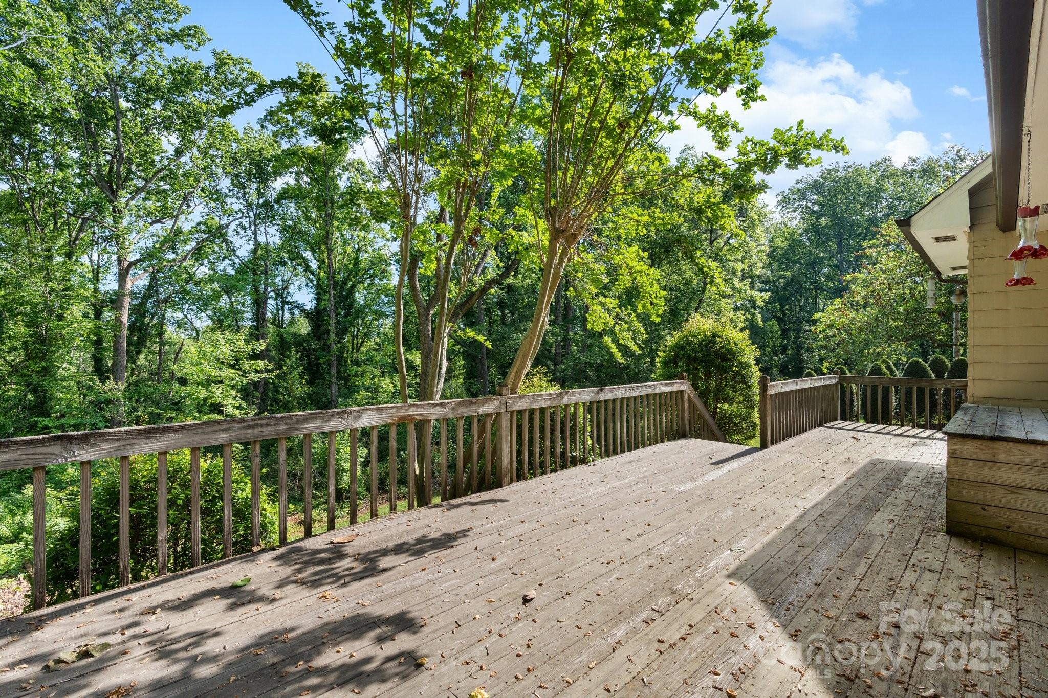 220 West Park Drive Property Photo 23